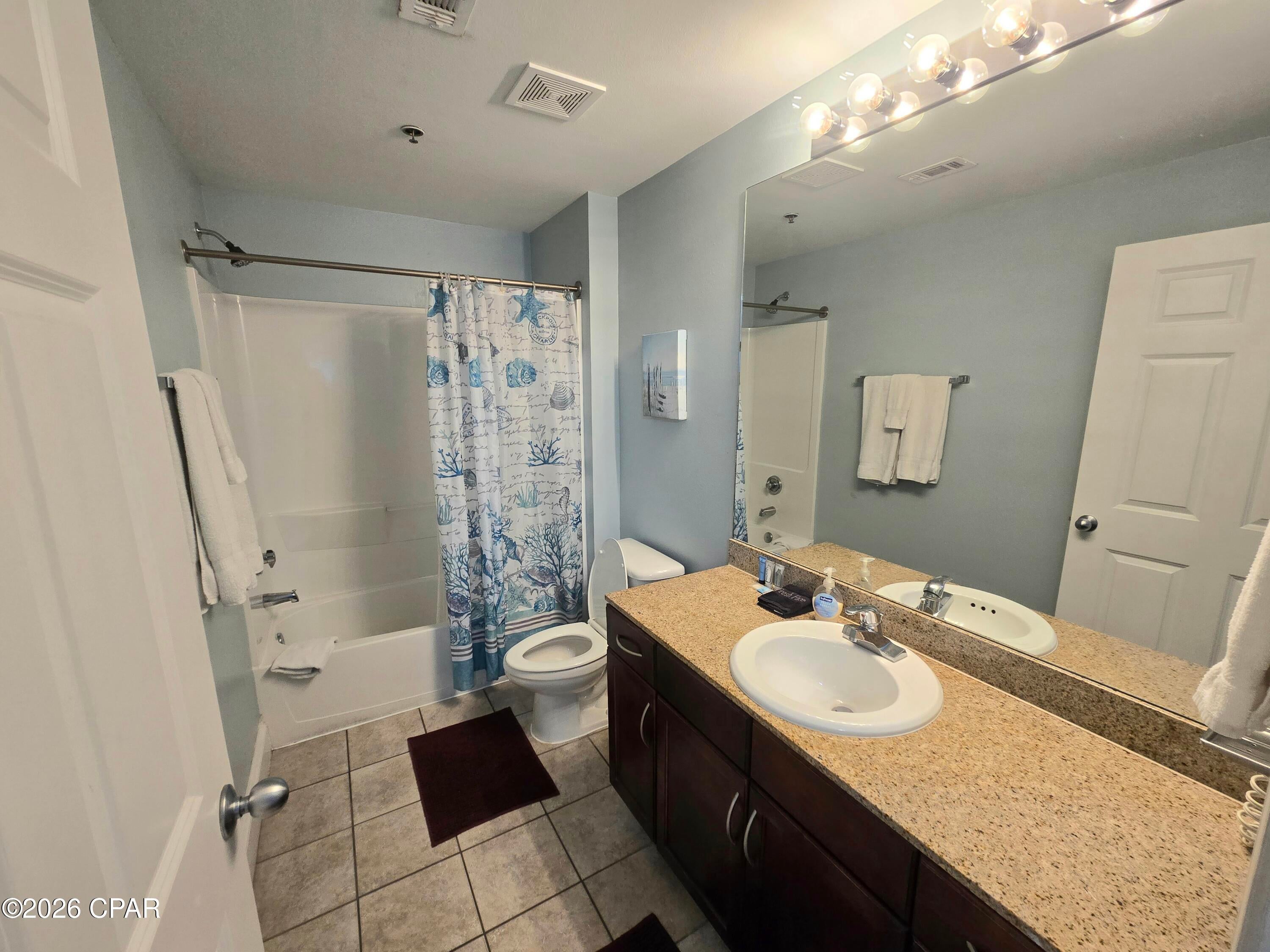 Laketown Wharf - Residential