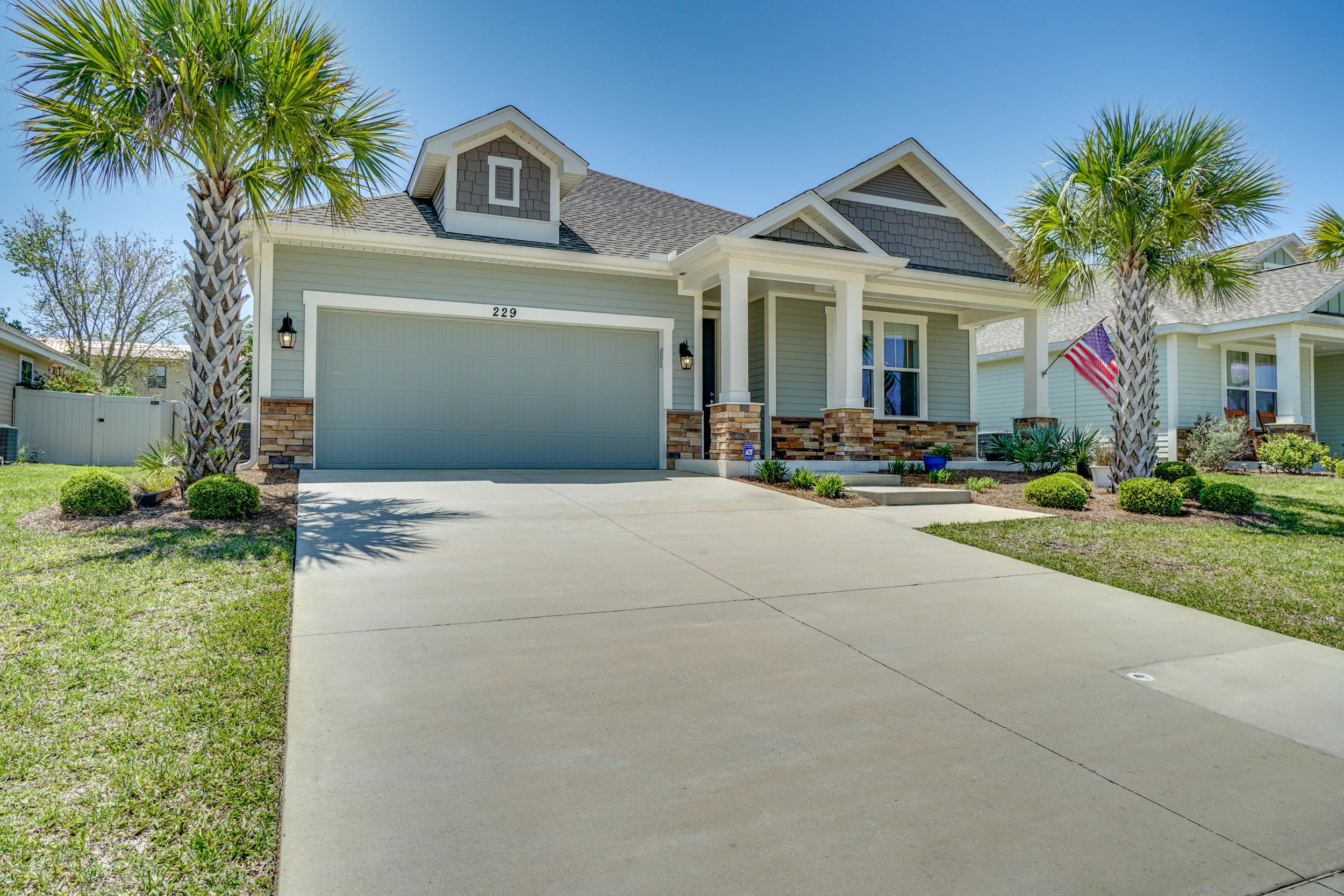 ONE OF THE PRETTIEST HOMES IN SOUGHT-AFTER WHISPER DUNES! THE KITCHEN HAS BEEN UPGRADED - ABOVE BUILDER QUALITY! FULL QUARTZ COUNTERTOPS AND FULL SLAB BACKSPLASH, NEW CARPET, NEW PAINT, NEW BLINDS CLEANED INSIDE AND OUT - READY FOR THE NEW OWNERS TO JUST MOVE IN. BEAUTIFUL LARGE SCREENED-IN PORCH WITH PRIVACY. AC SYSTEM HAS BEEN UPGRADED TO INCLUDE UV LIGHT THAT KILLS VIRUSES, MOLD, + BACTERIA THAT MAKES BREATHING WORRY-FREE AND KEEPS YOU AND YOUR FAMILY HEALTHY. THE BEAUTIFUL CUSTOM BUILT-IN BOOKCASES THAT GO FROM FLOOR TO CEILING. THE OPEN FLOOR PLAN FOR THE LIVING ROOM, KITCHEN AND BREAKFAST ROOM GIVES YOU ENTERTAINING SPACE AND THE ABILITY TO WATCH THE INCLUDE 75' SMART TV FROM EACH OF THOSE SPACES. WASHER + DRYER INCLUDED.