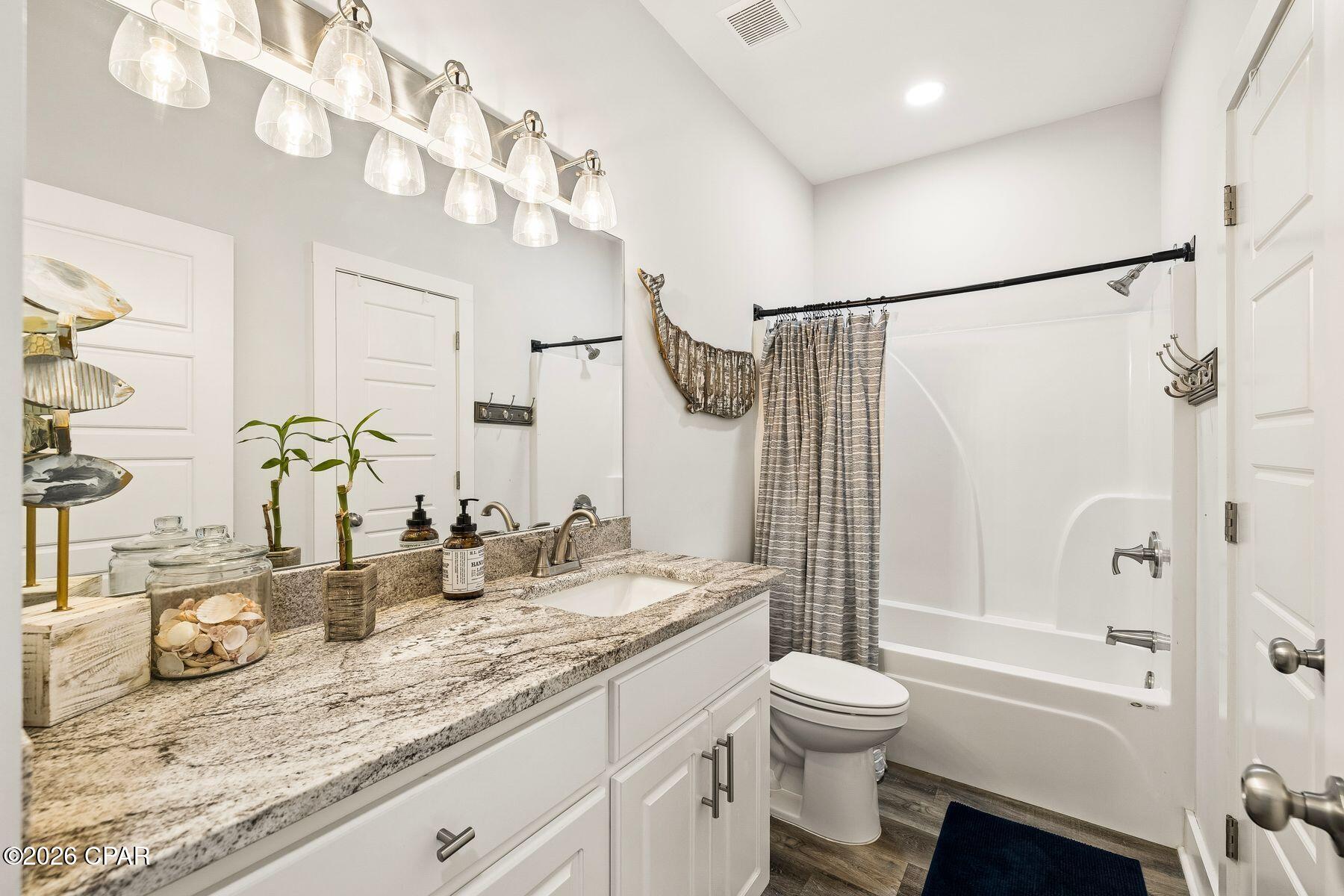 Venture Out Travel Trail - Residential