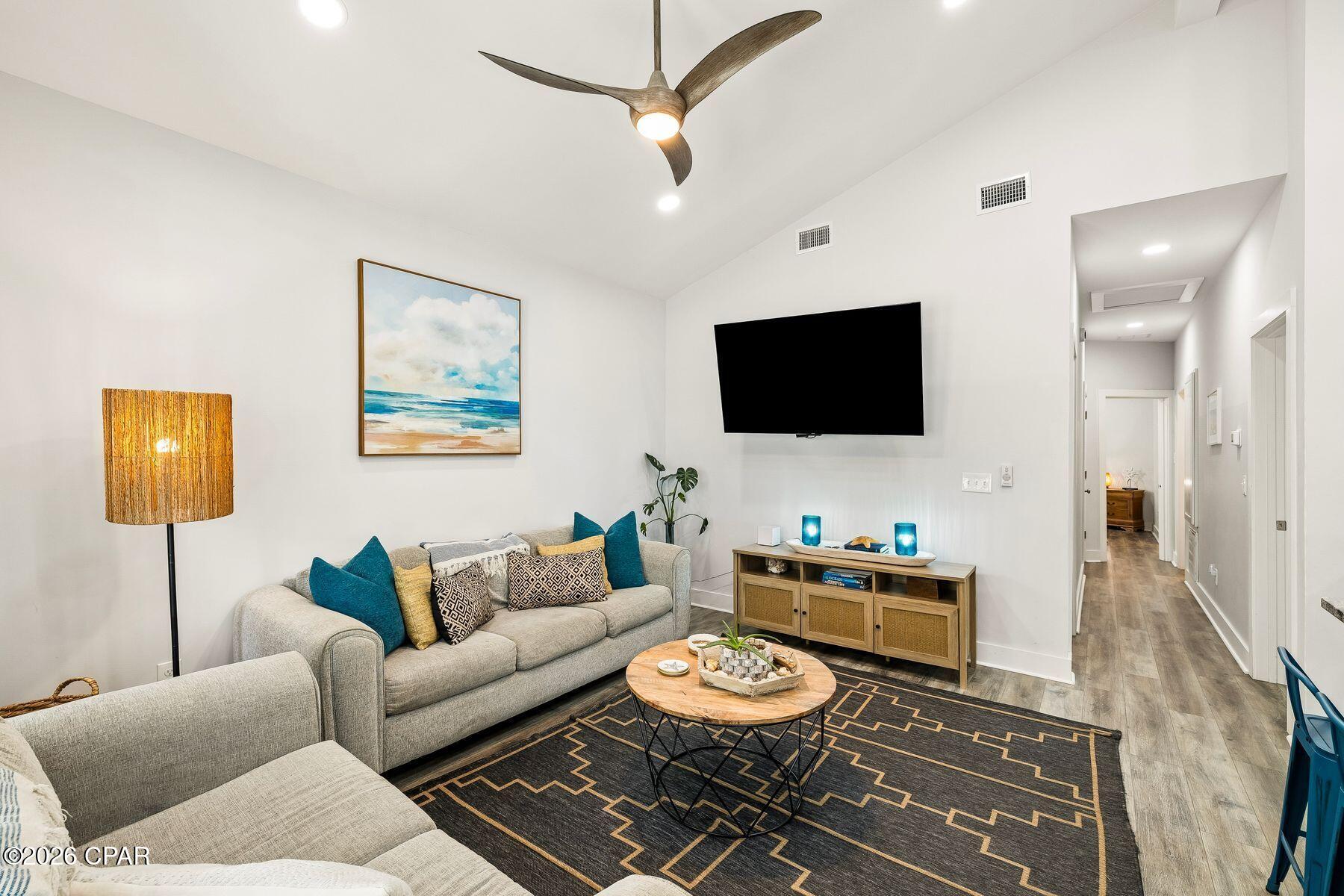 Venture Out Travel Trail - Residential