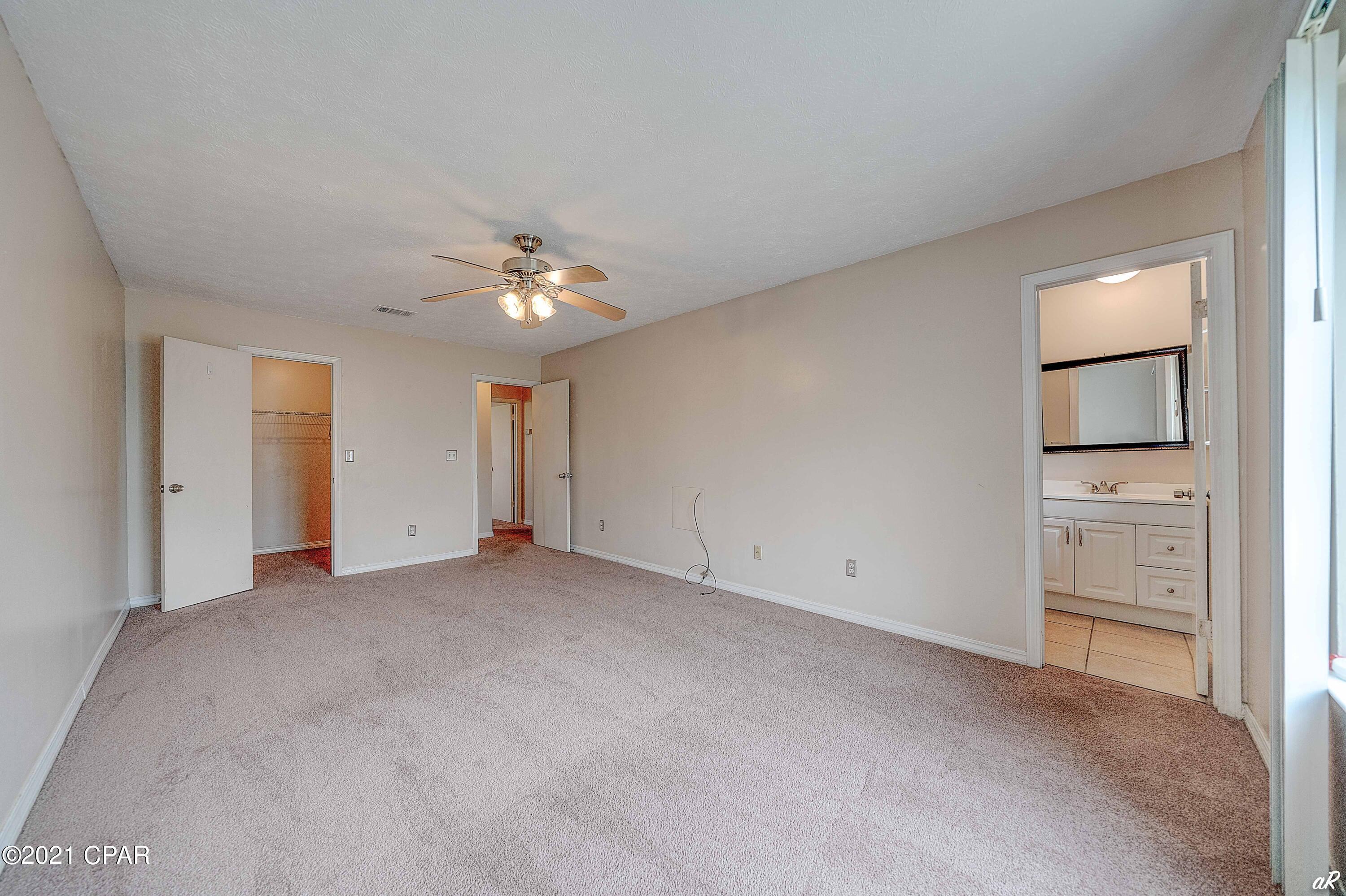 Harbour Towne - Residential