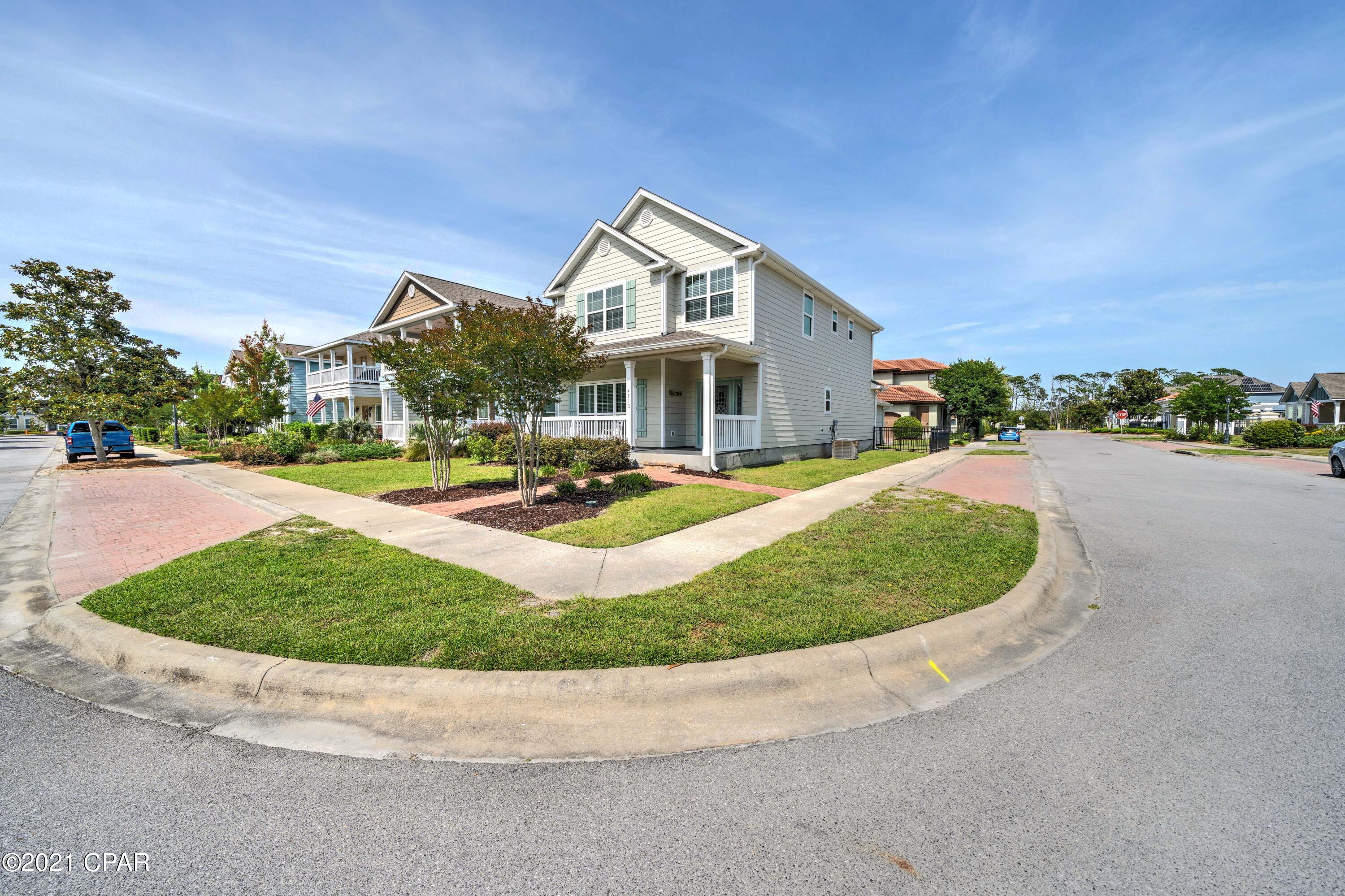 Magnolia Bay Club - Residential