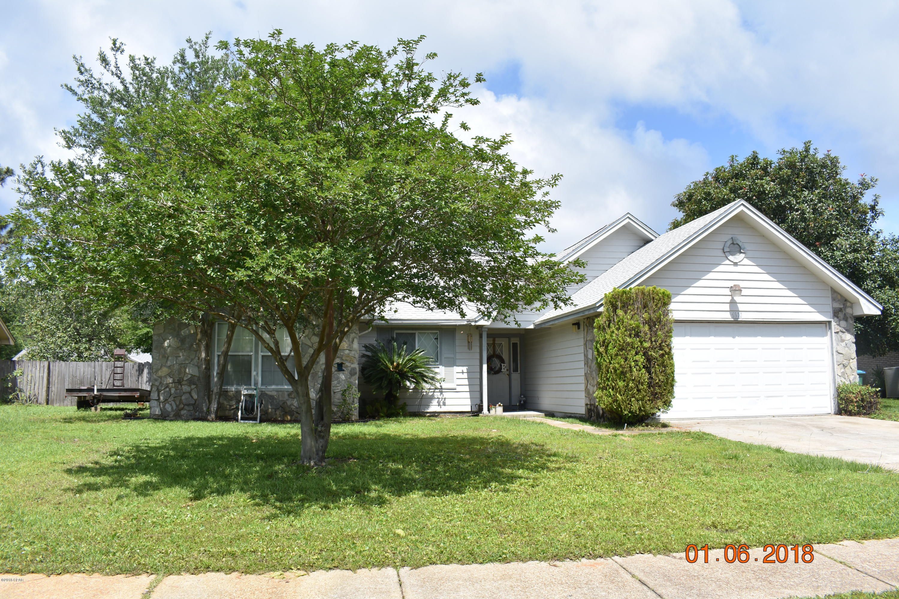 3 Bedroom/2 Bath Large living room with fireplace, formal dining area, eat-in kitchen, privacy fenced yard with an open patio. Two car garage with opener, Pets ok with approval and $250.00 pet deposit
