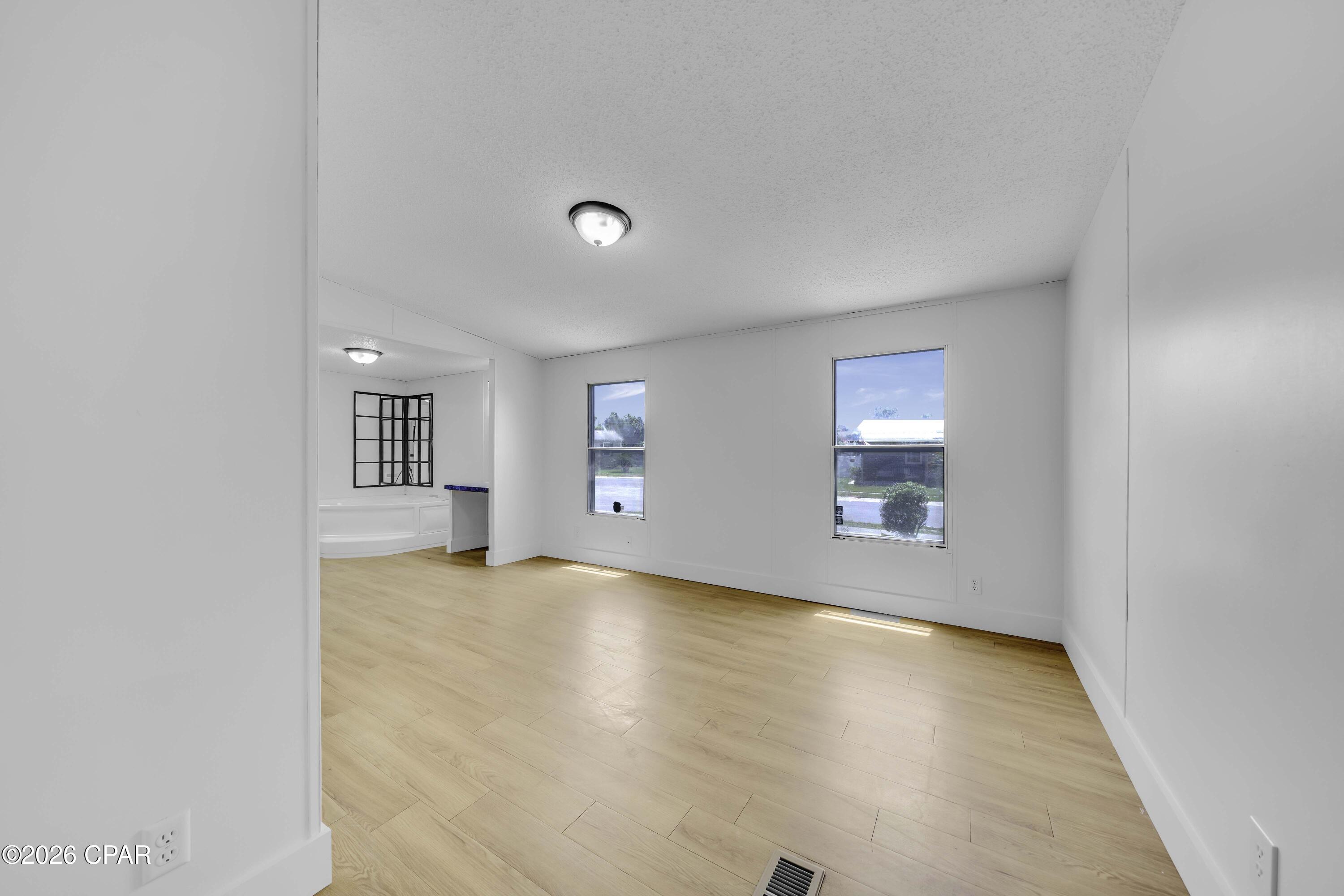 [No Recorded Subdiv] - Residential Lease