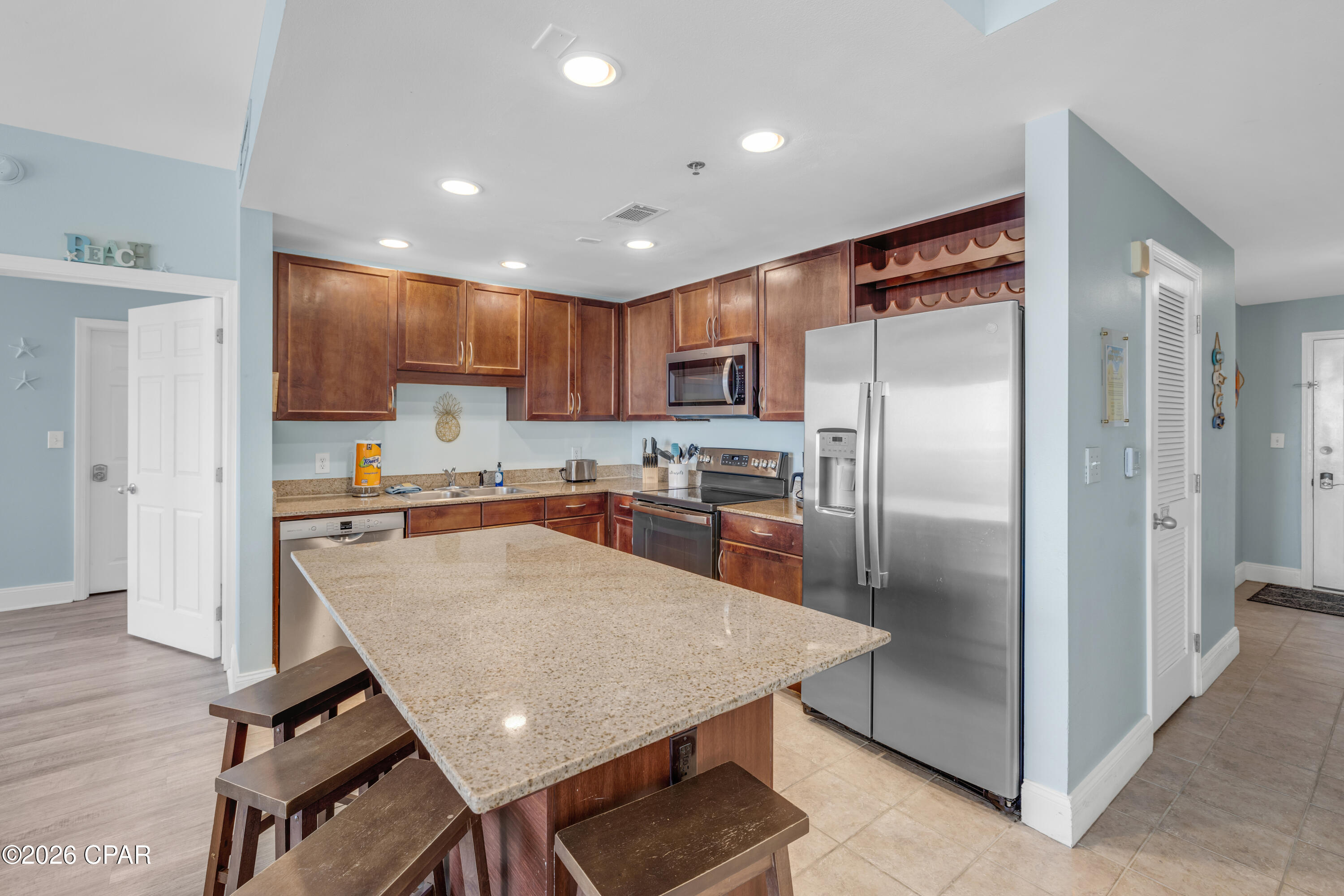 Laketown Wharf - Residential