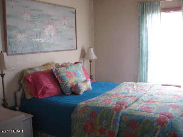 Laguna Beach Estates 9th Add - Residential