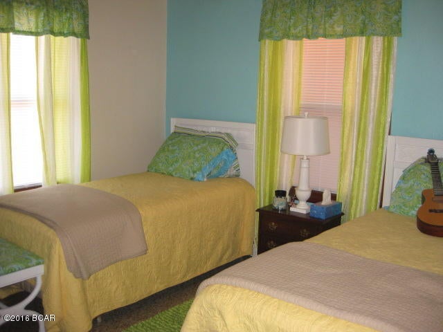 Laguna Beach Estates 9th Add - Residential