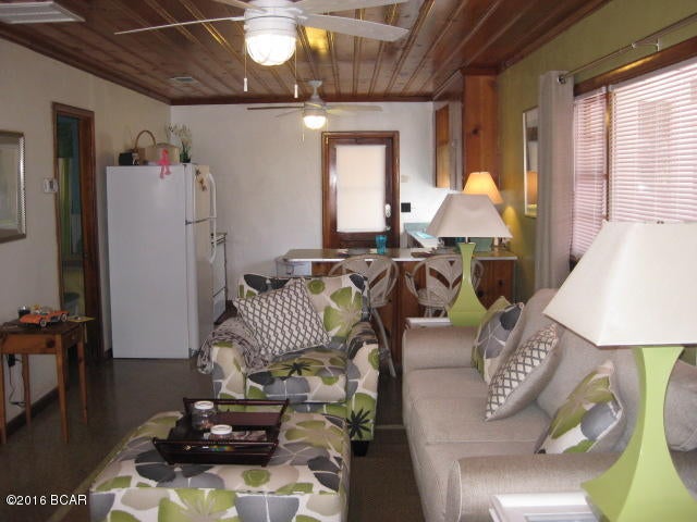 Laguna Beach Estates 9th Add - Residential