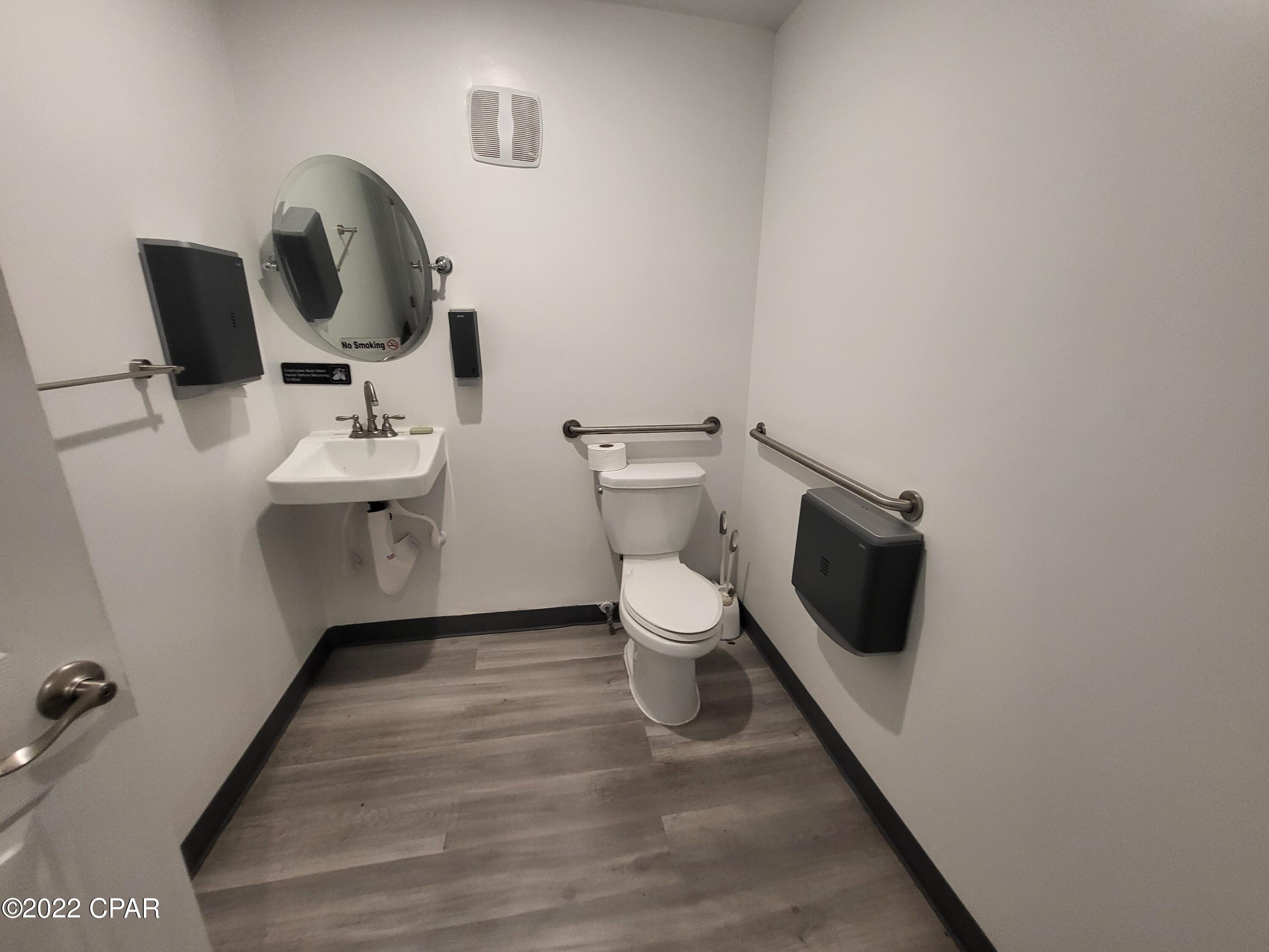 No Named Subdivision - Commercial Lease