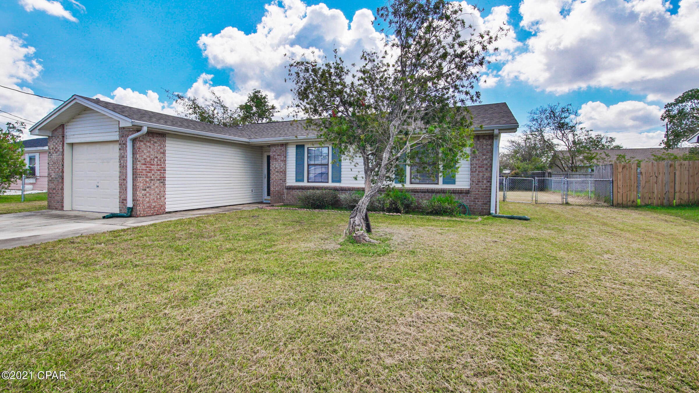 Pine Forest Est Ph 2 - Residential