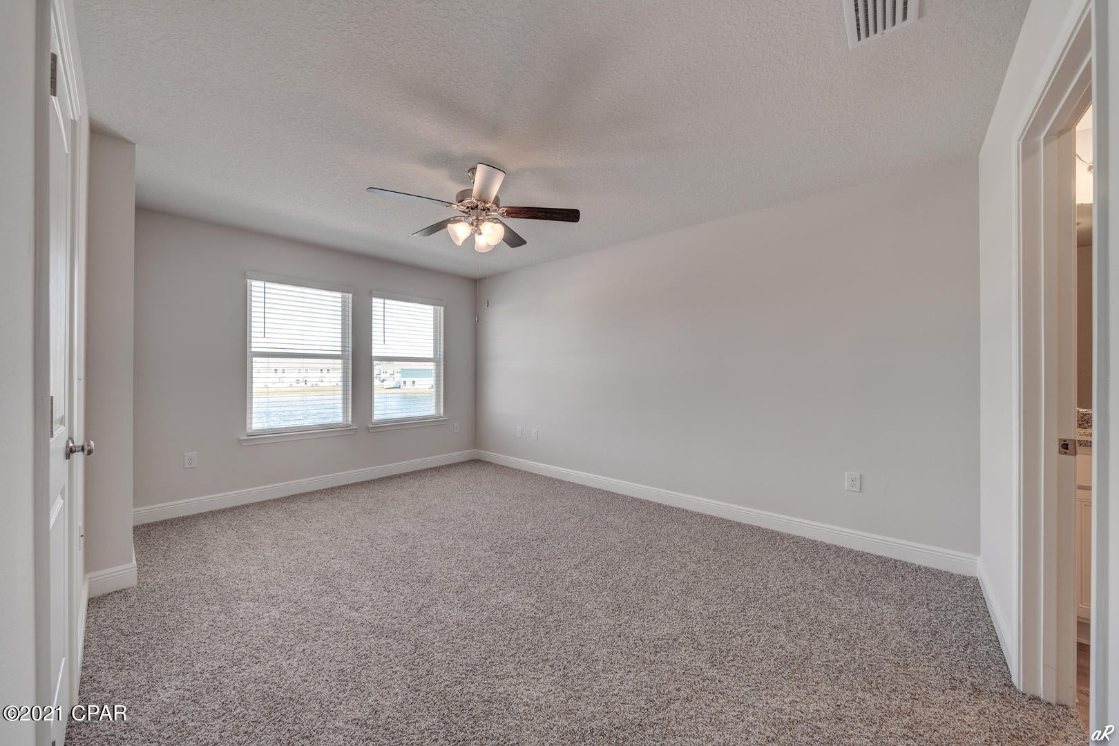 Hathaway Townhomes - Residential Lease