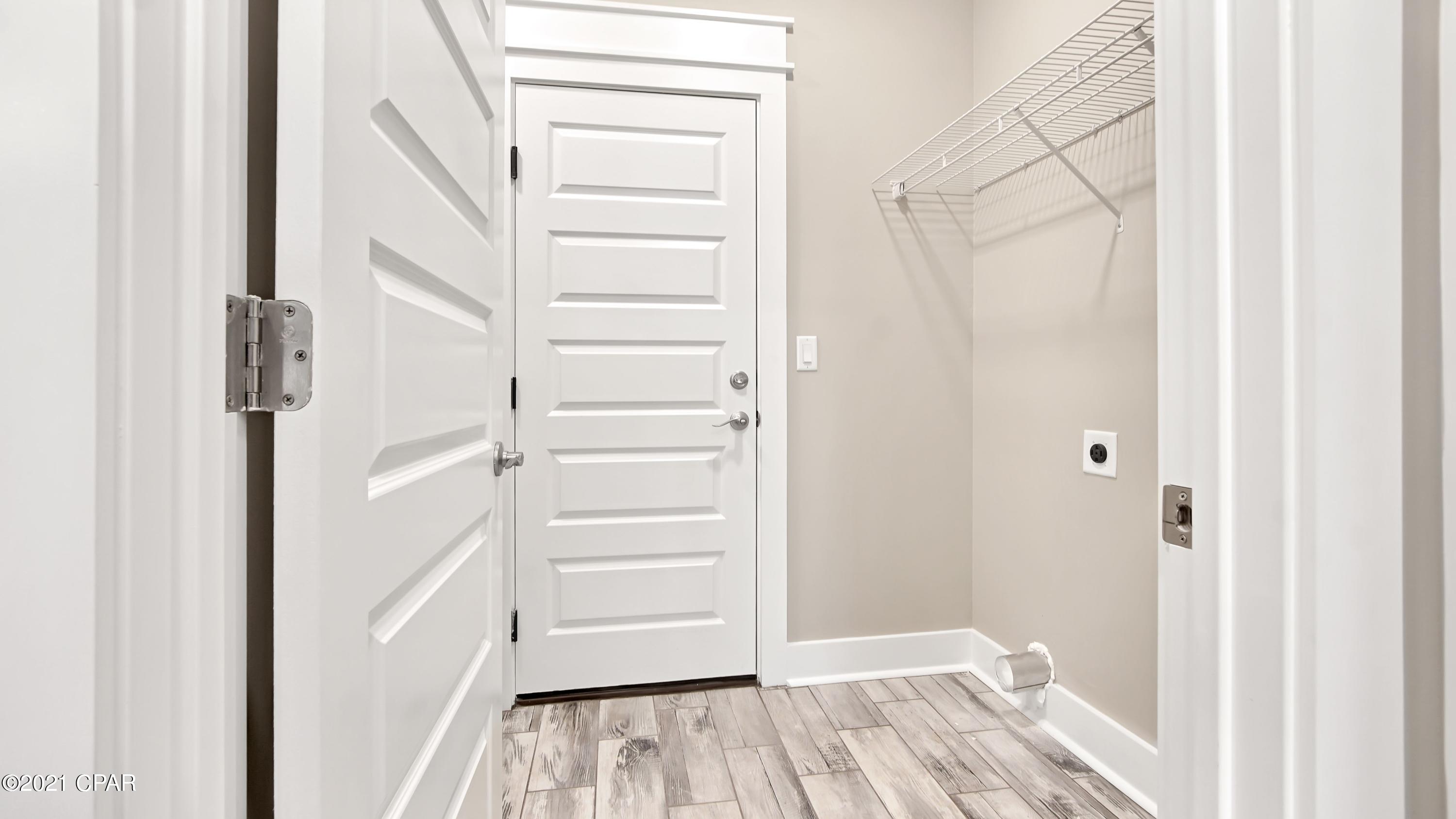 Pines 6th Add - Residential