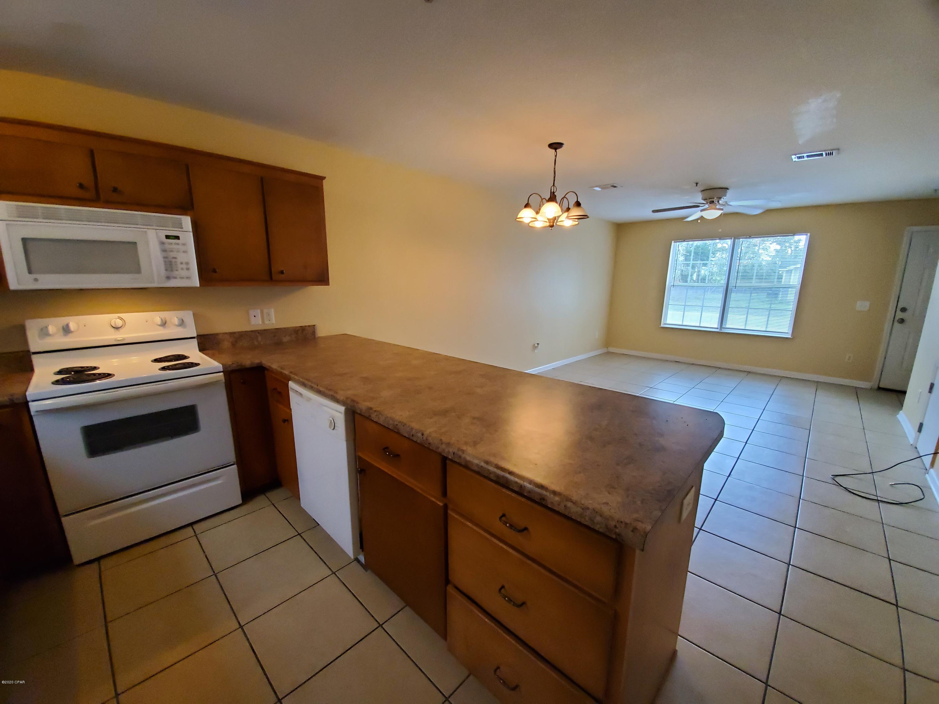 [No Recorded Subdiv] - Residential Lease