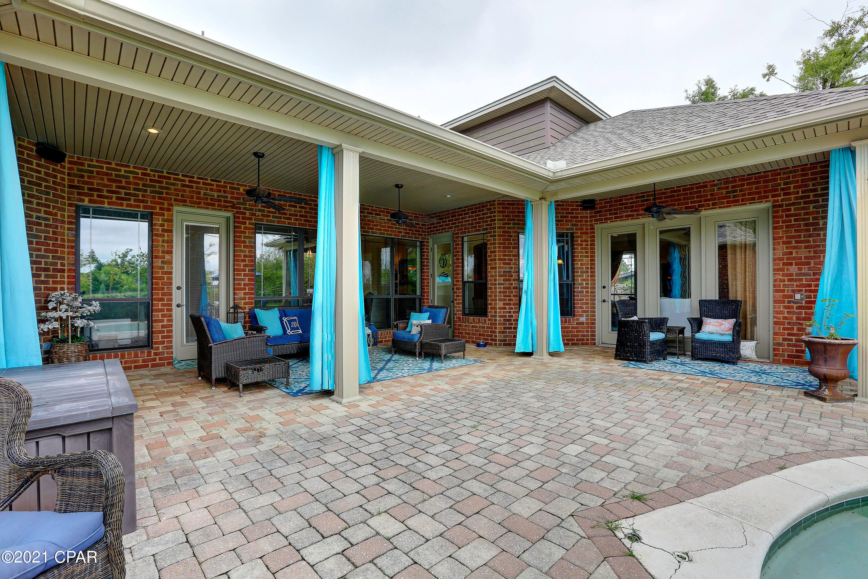 College Point Estate 1st Add - Residential
