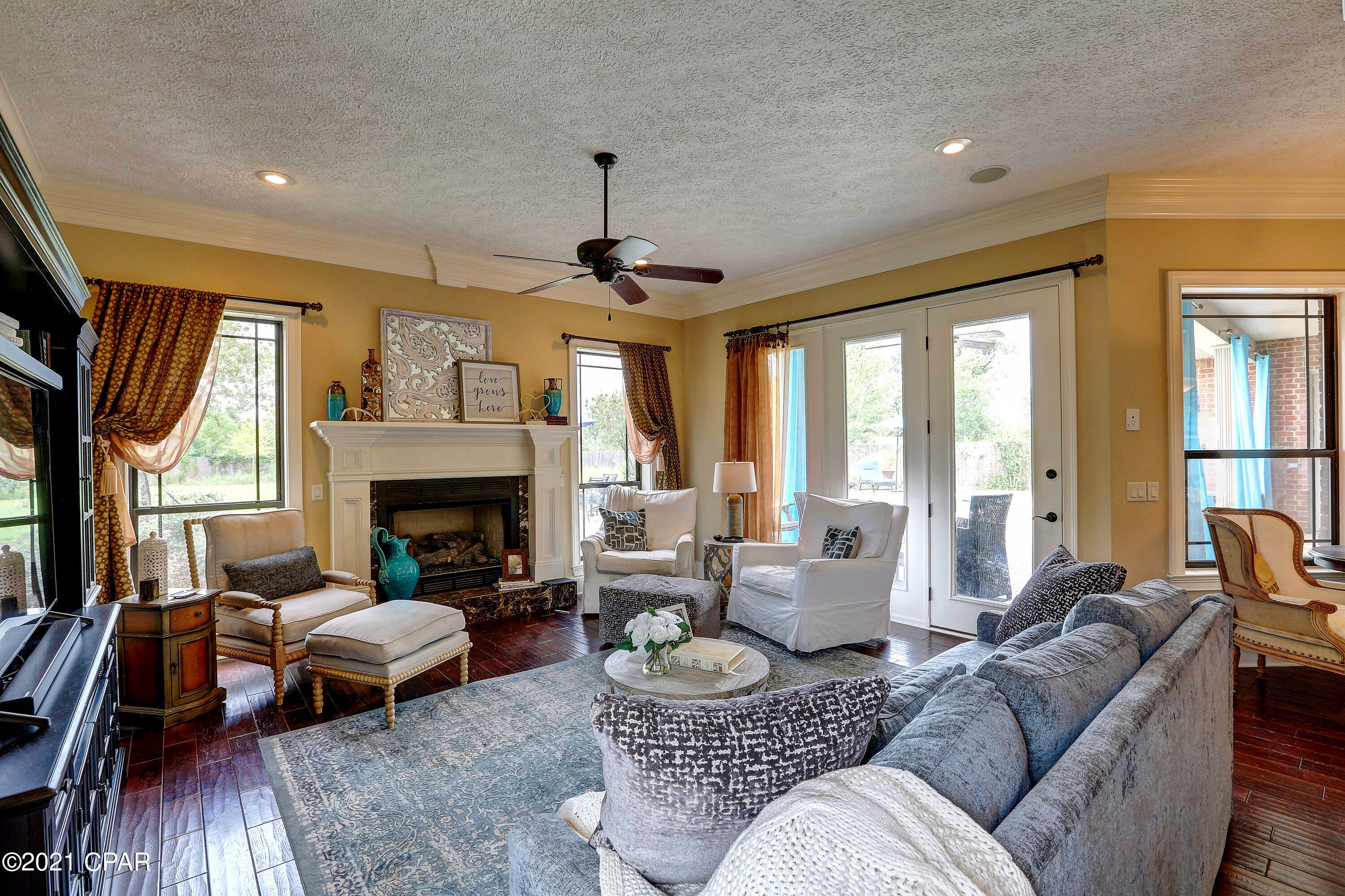 College Point Estate 1st Add - Residential