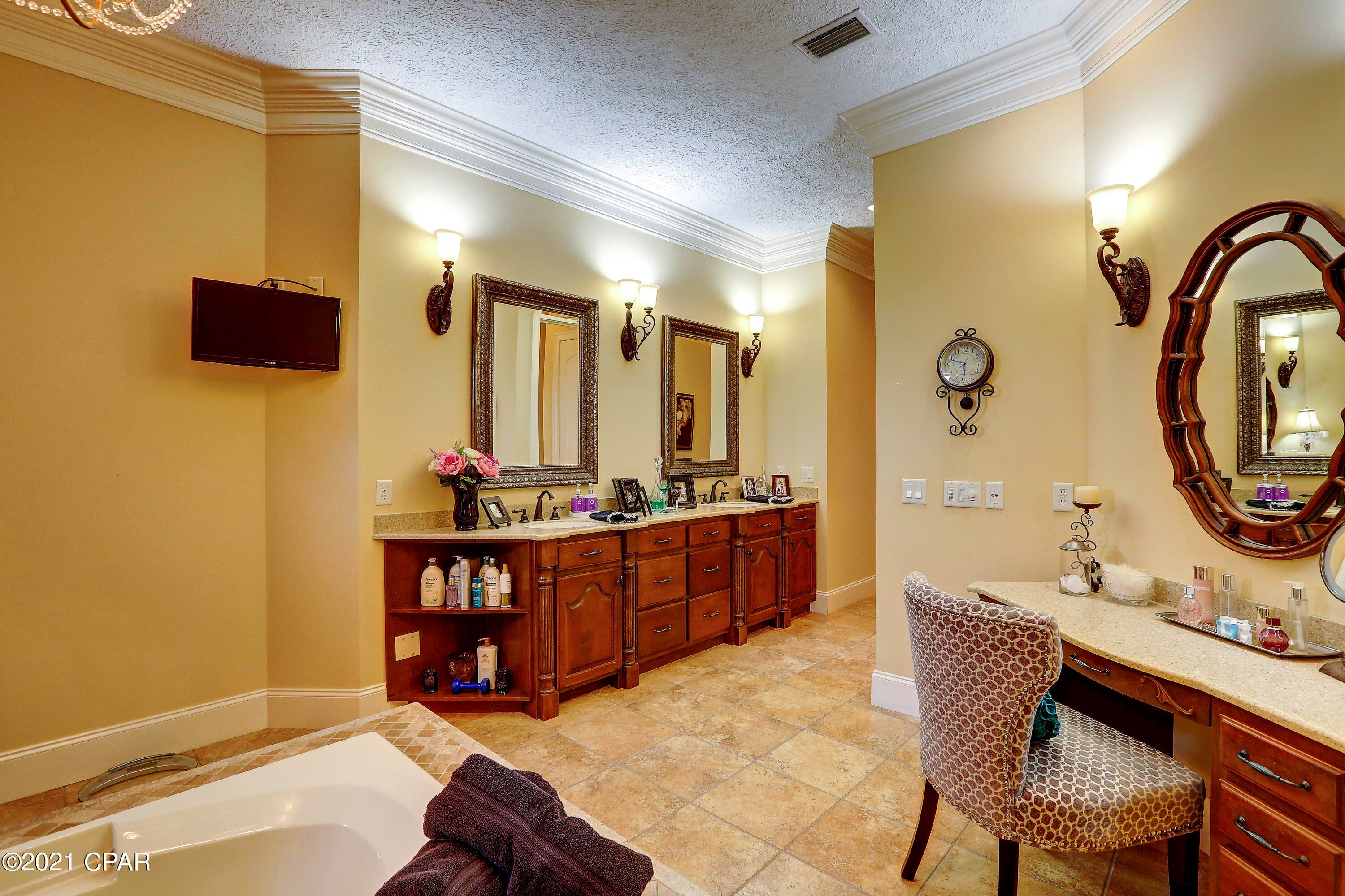 College Point Estate 1st Add - Residential