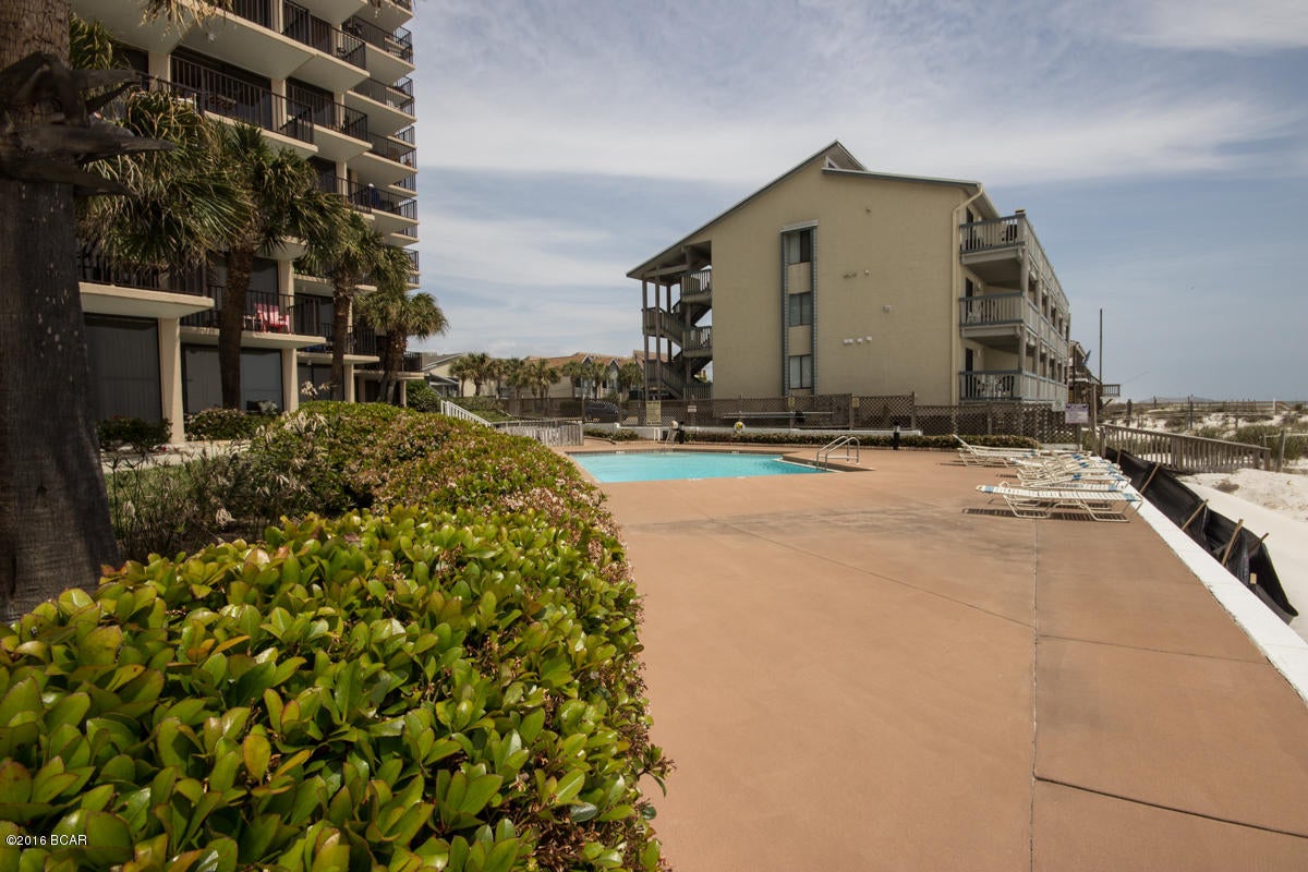 Pelican Walk - Residential