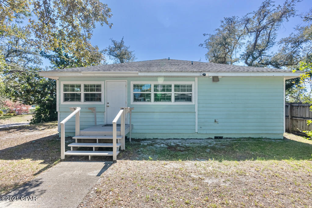 Lakeside - Residential
