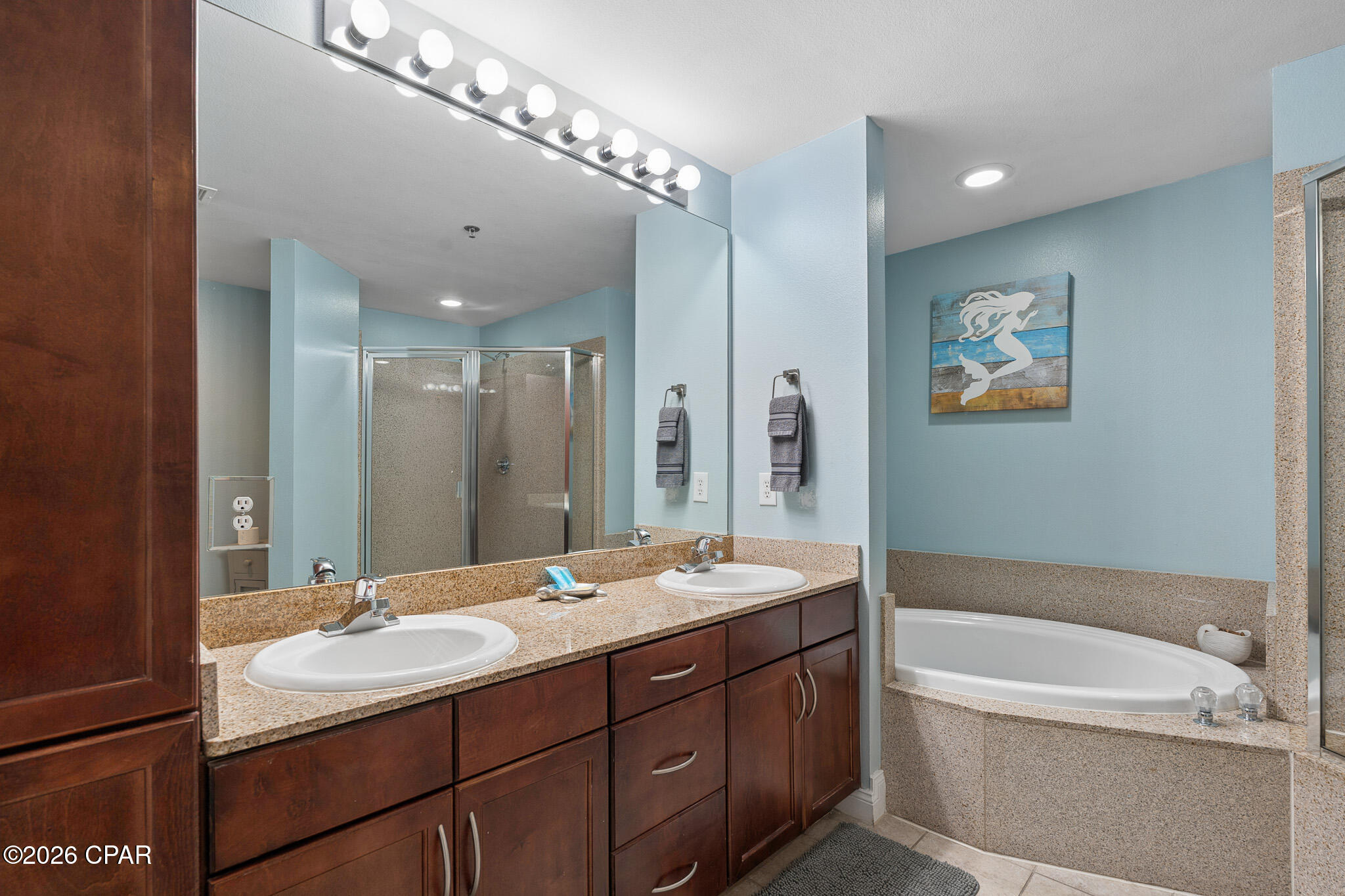 Laketown Wharf - Residential