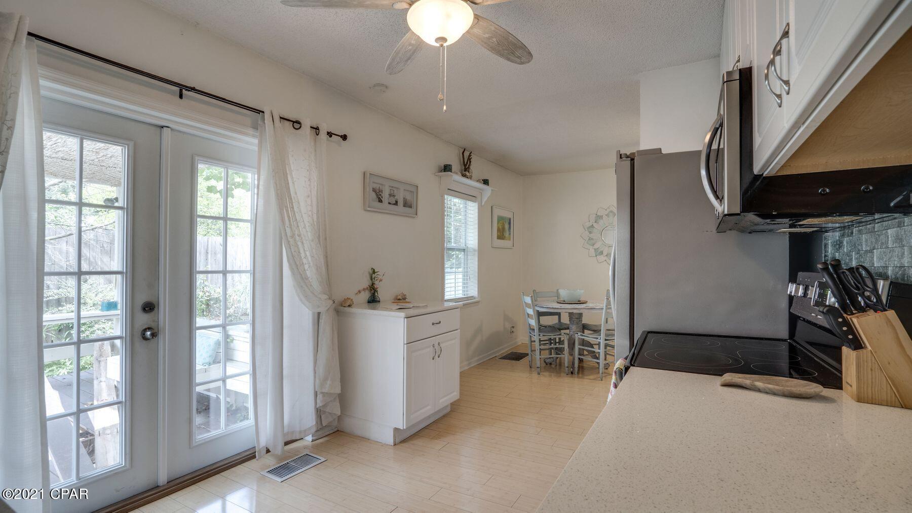 Laguna Beach Estates 7th Add - Residential
