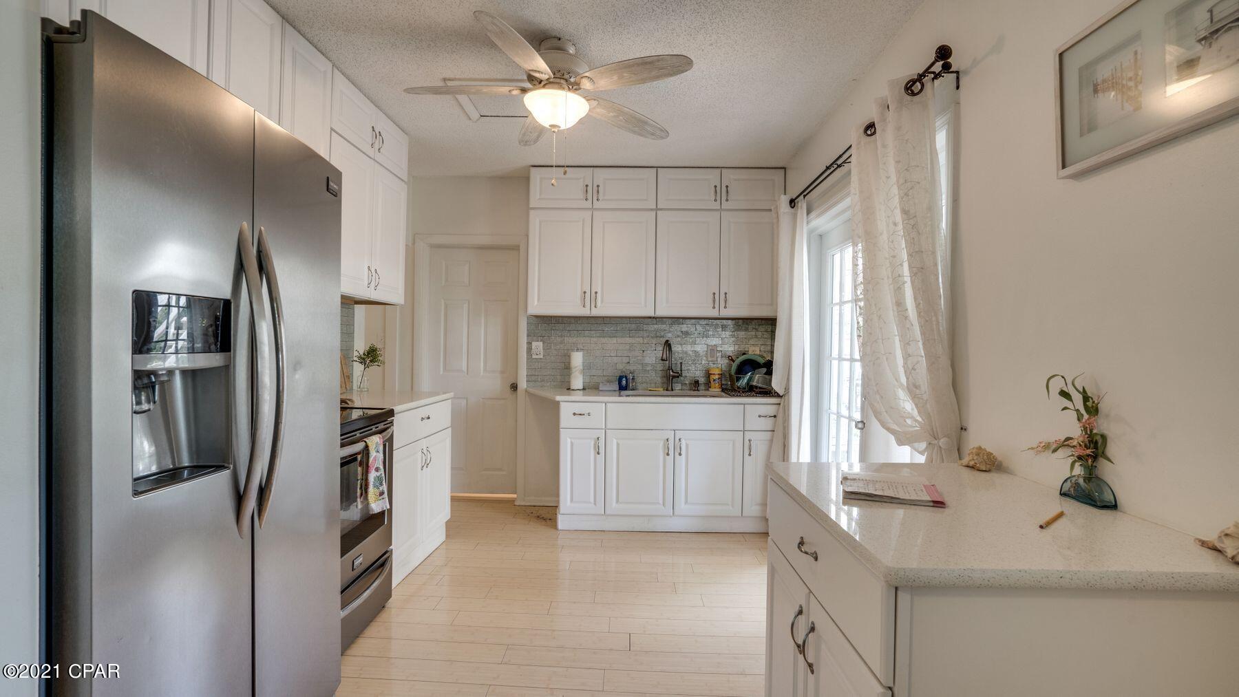 Laguna Beach Estates 7th Add - Residential