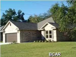 Close in location in Shalimar. This home is centrally located near schools, shopping, beaches and work. This all brick home is being built by award winning local builder Watree Construction. Featuring a split bedroom design with an open floor plan. The kitchen has designer cabinetry granite counters and stainless steel appliances. Tile covers all wet areas as well as the hallway. The Master suite features an oversized walkin closet and a trey ceiling. A double sink vanity, soaking tub and separate shower complete the master bath. Watree Homes offers the best value and construction in the area. Combine the location, the builder and the extended structure warranty and this is the best available in the area.