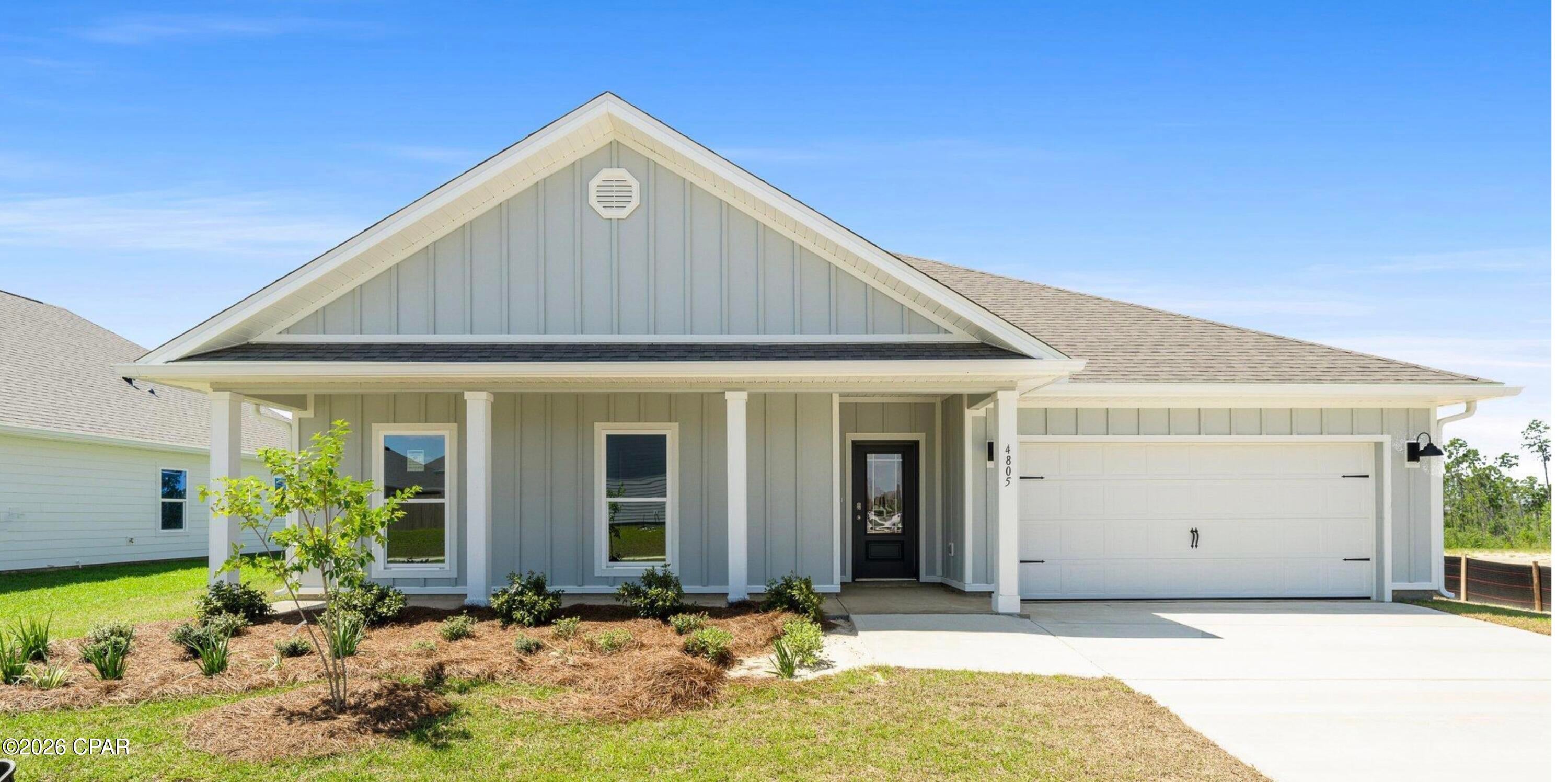 🏡 Beautiful new house in Titus Park - Model Victoria

This spectacular house is located in an excellent area and is located in a perimeter lot, so you will not have neighbors behind, giving you more privacy.

The property offers a wide open concept with excellent natural lighting. The living room has a tray-type ceiling, ceiling fan and a beautiful piece of furniture installed on the wall, which gives it a modern and elegant touch.

The kitchen and bathrooms have white cabinets and white quartz tops. The master bedroom has a new closet, and its private bathroom offers double sink, separate bathtub and shower with glass doors.

In addition, you will find:

EVP floors in the main areas.

Large covered front porch.

Covered backyard.

Gutters and roof with tiles with 30-year warranty.

Garden completely covered with grass and irrigation system.

📍 Titus Park has an excellent location near Highway 231, shops, restaurants, schools and with easy access to Tyndall Air Force Base. In addition, it has a supermarket right in front of the community, making the day to day much more convenient.

An excellent option for those looking for space, privacy, comfort and a new house ready to enjoy. 🏡✨
