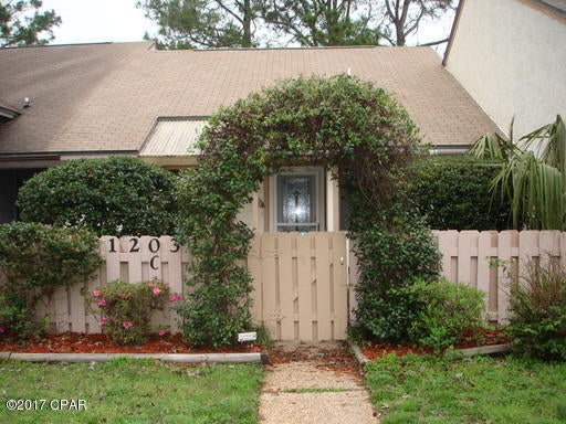 Adorable duplex, swaddled in the Sandy Creek area. This nice home has 2 bedrooms and 1 bath with a nice back yard for lounging or just enjoying the great outdoors. The kitchen includes an Oven/Range, dishwasher, and fridge and connections for a washer/dryer.



All measurements are approximate.