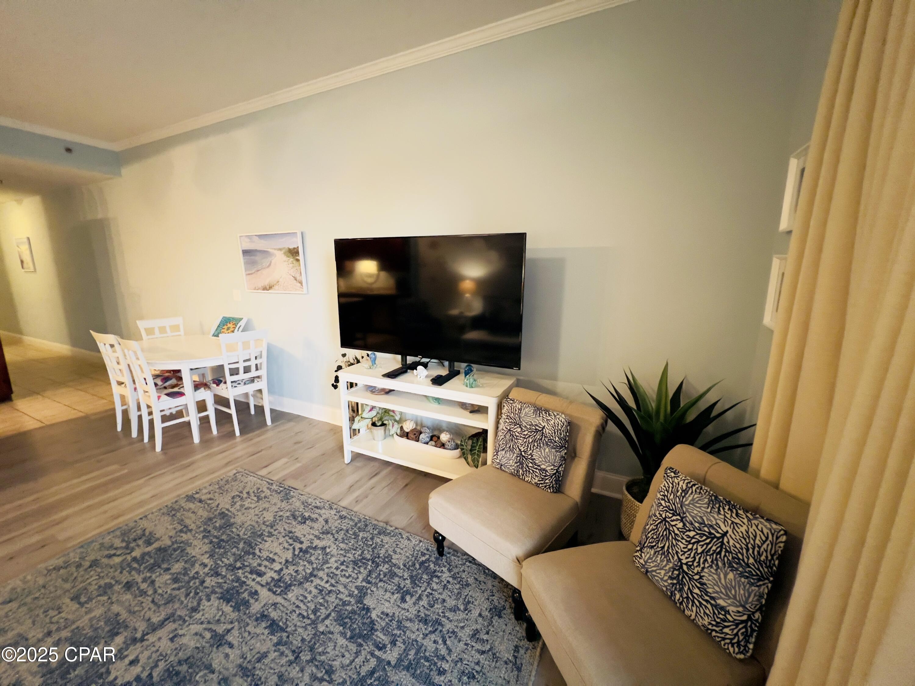 Laketown Wharf - Residential