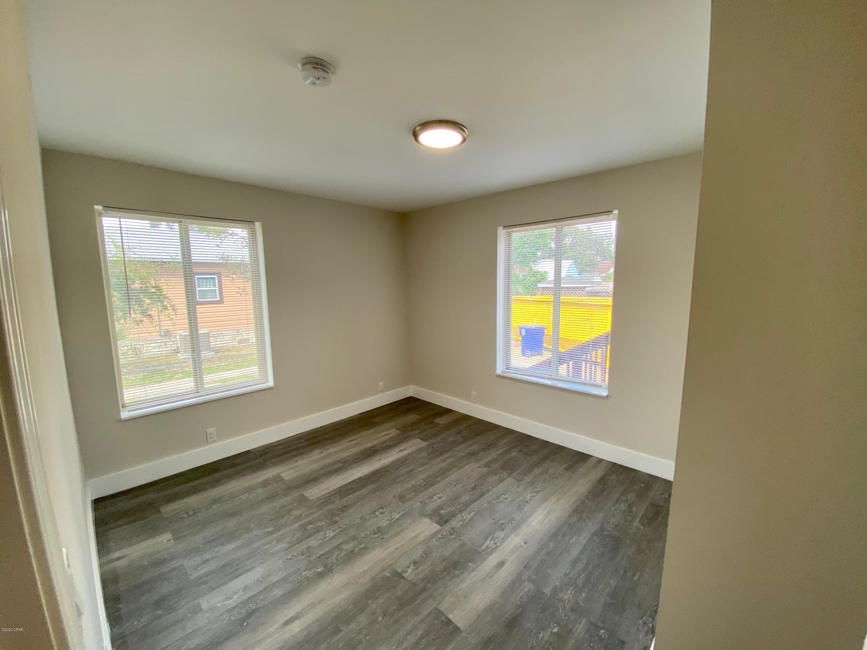 [No Recorded Subdiv] - Residential Lease