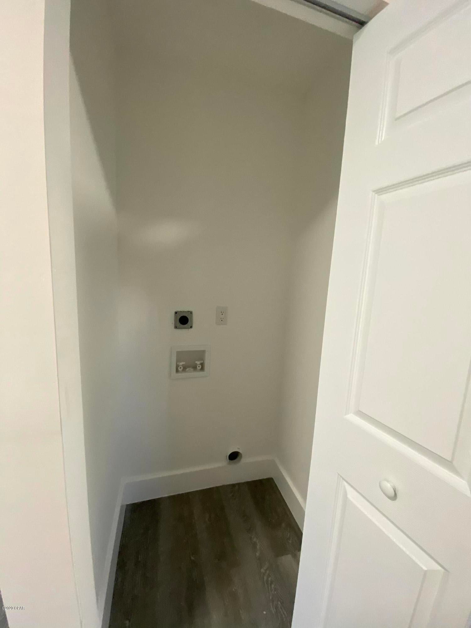 [No Recorded Subdiv] - Residential Lease