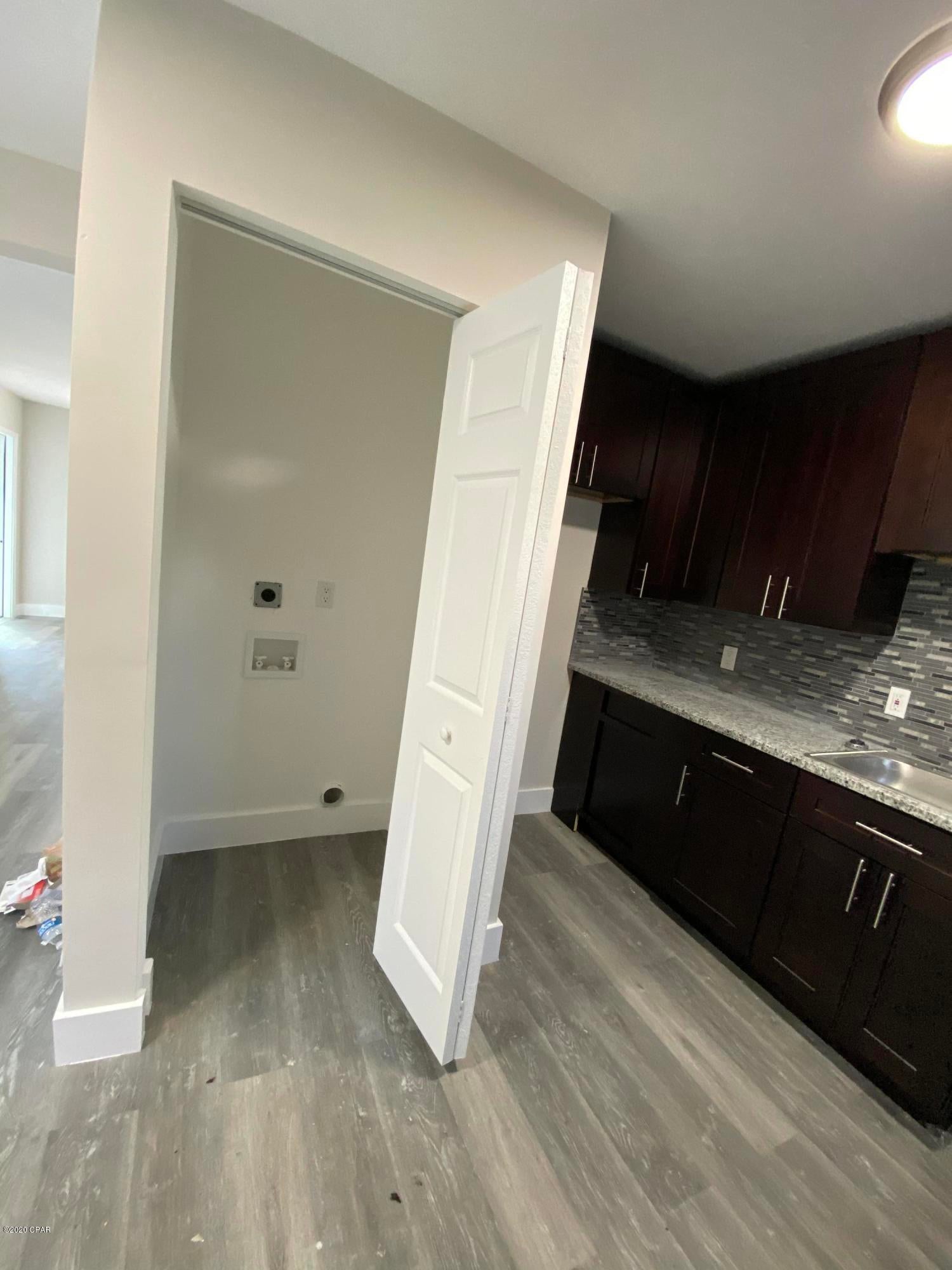 [No Recorded Subdiv] - Residential Lease