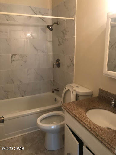 Towne & Country Lake Estates - Residential Lease