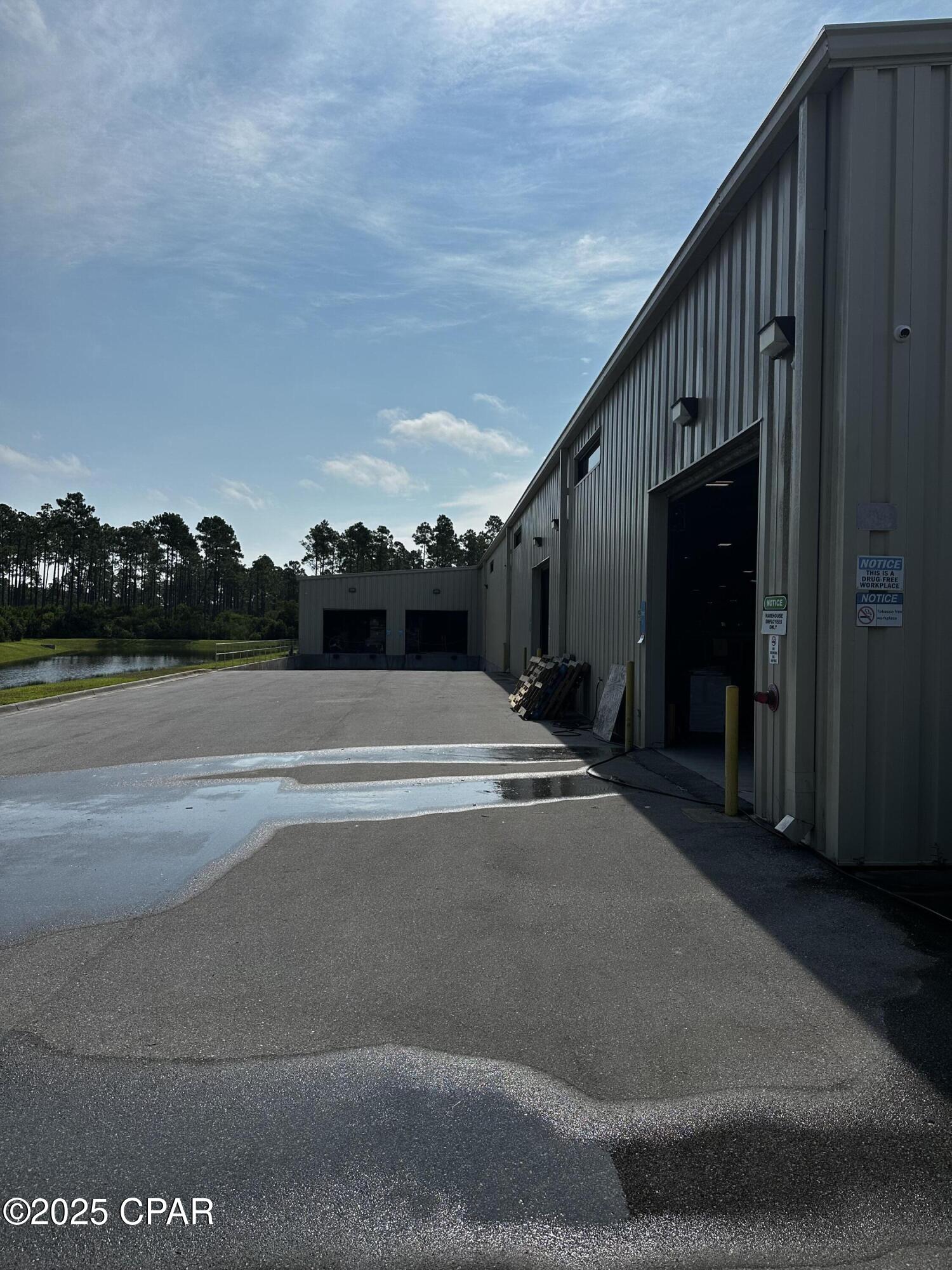 Beach Commerce Park - Commercial Sale