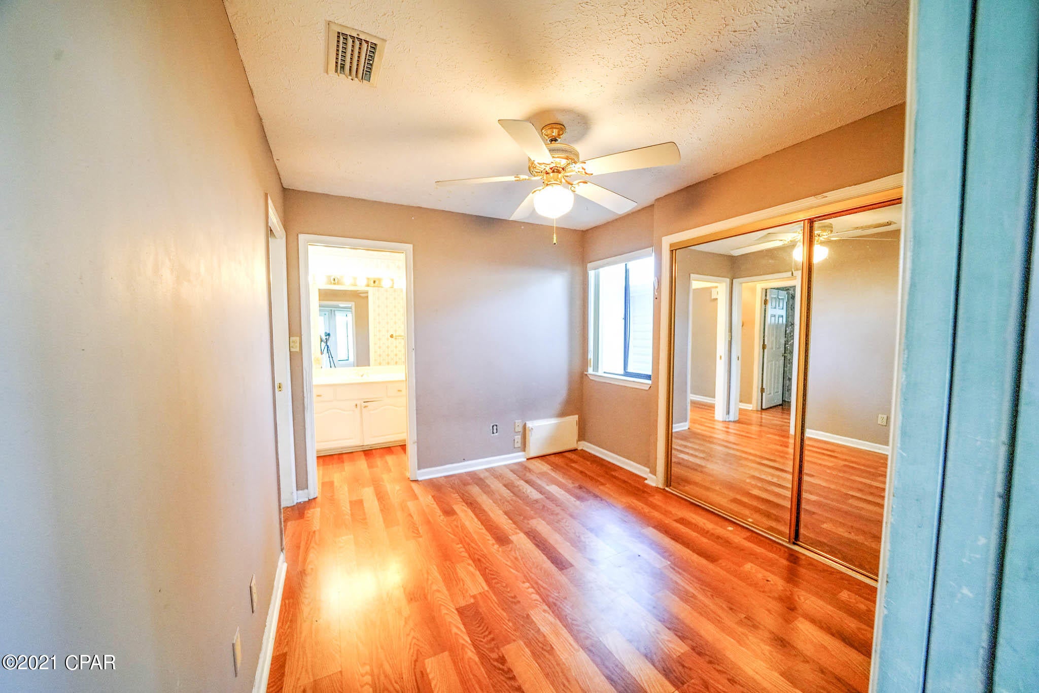 Venture Out Travel Trail - Residential