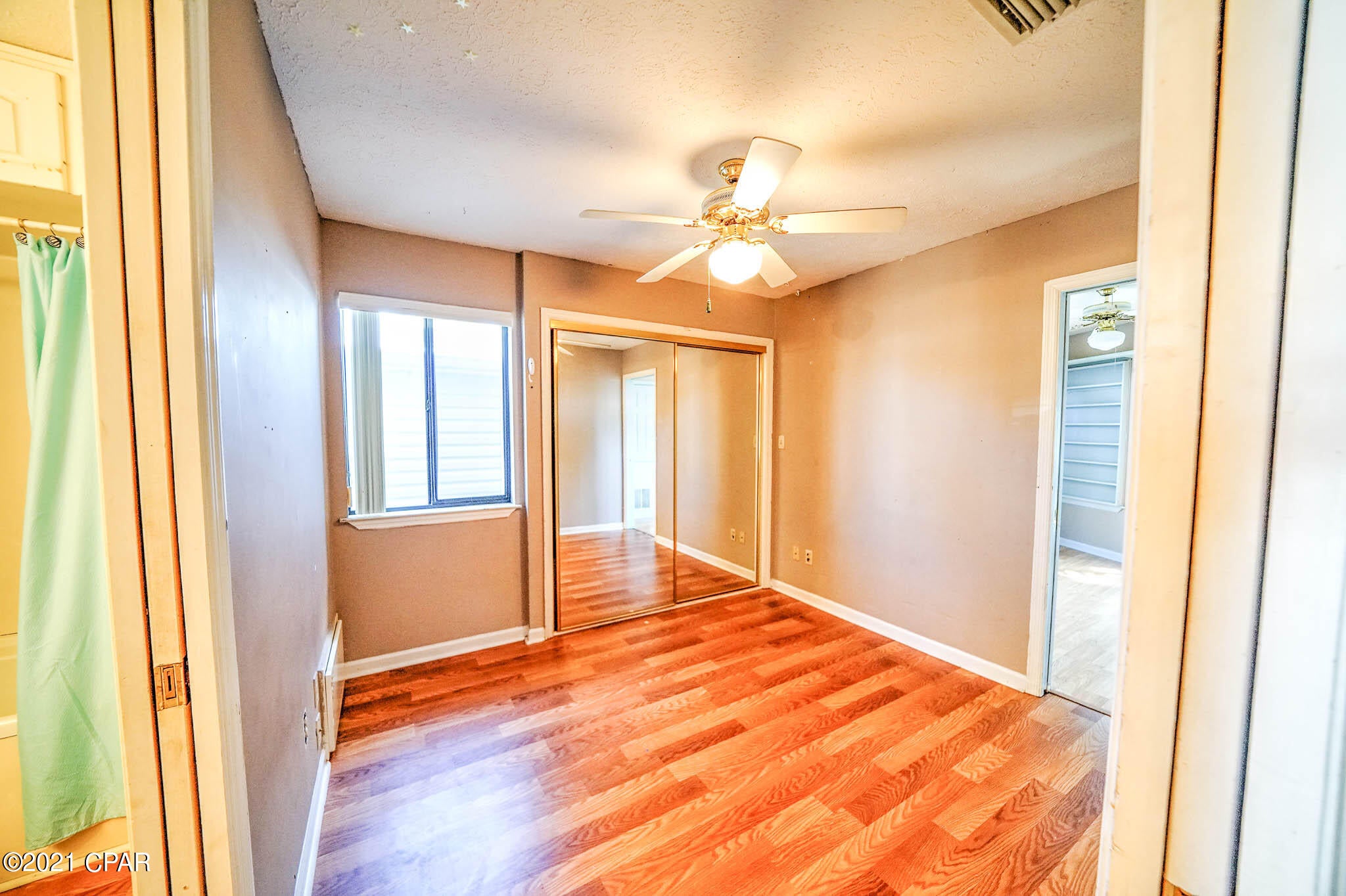 Venture Out Travel Trail - Residential