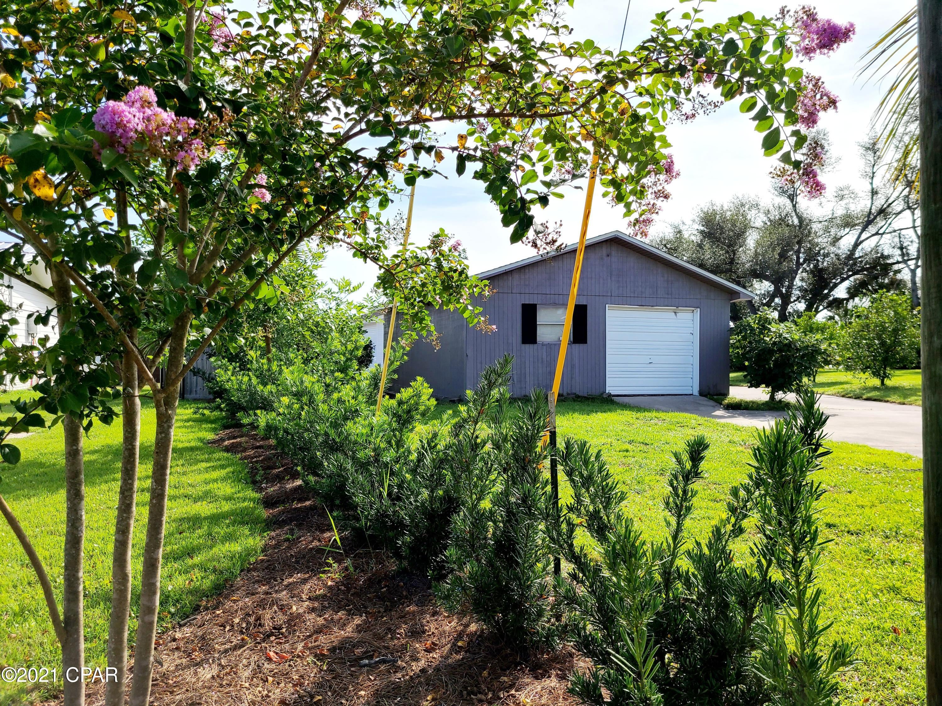College Point 2nd Add - Residential
