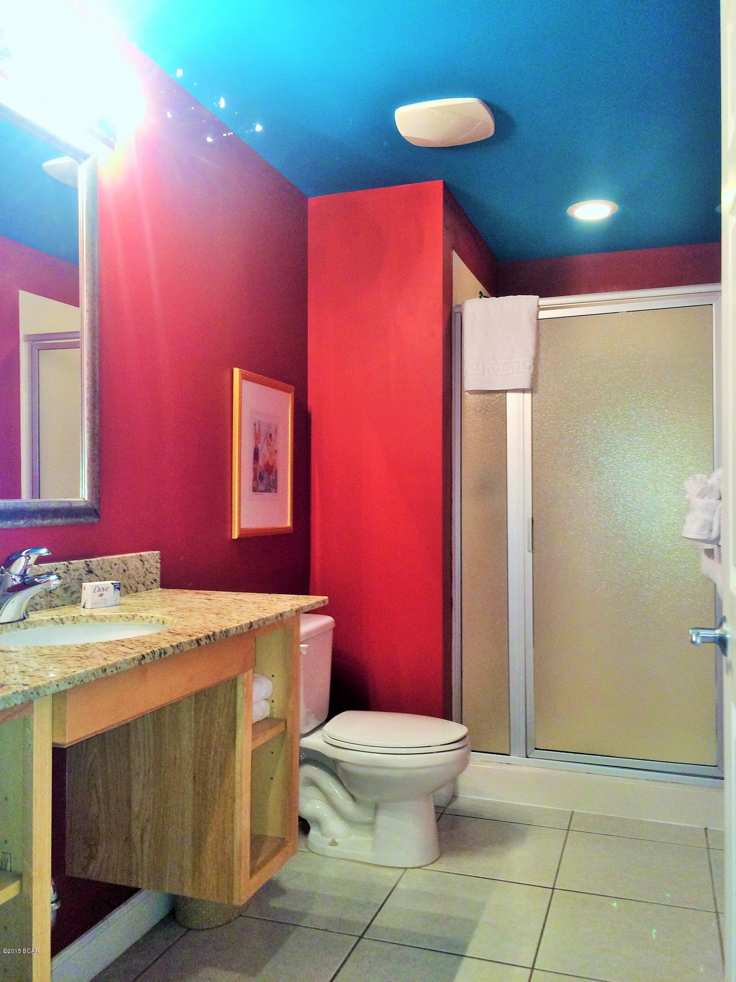 Splash Condo - Residential