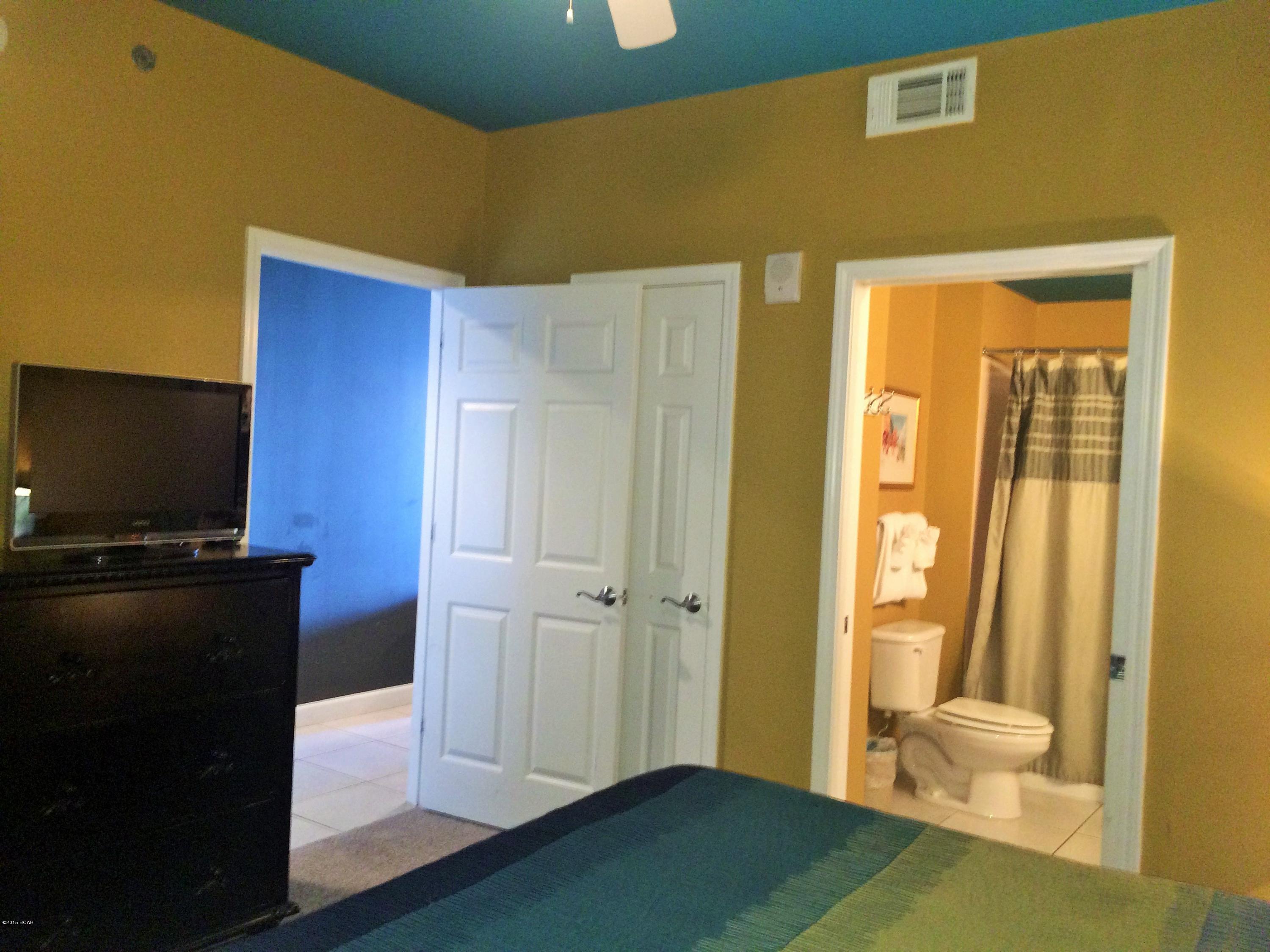 Splash Condo - Residential
