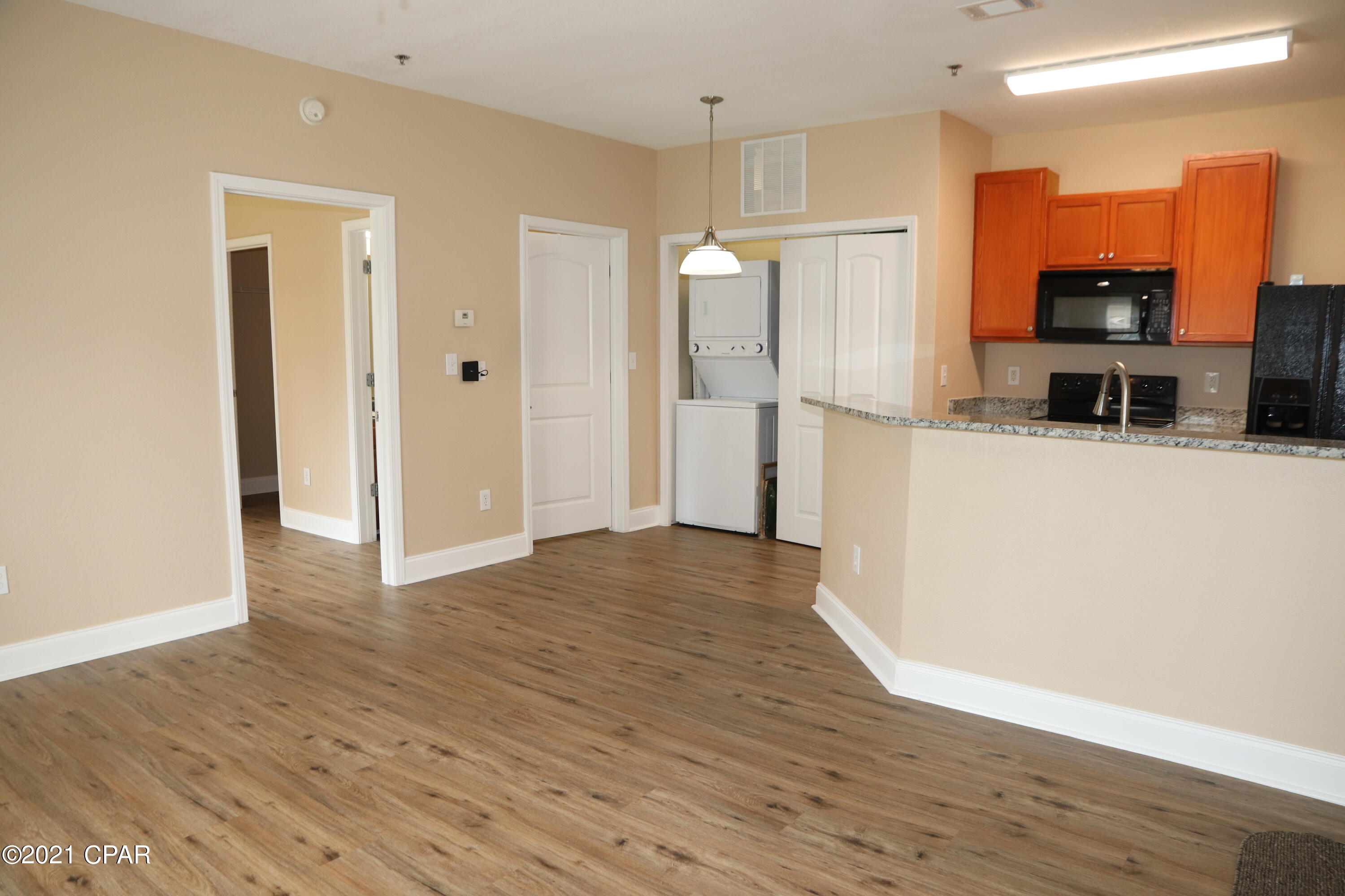 Perfect location in Villas at Suncrest.  UPGRADED GRANITE (3cm), REMODELED KITCHEN, NEW PAINT, NEWER AC.  Move-in ready.   Exterior doors are 2 years old.   Seller spent over $20k in upgrades.  New sink.  LVP Waterproof flooring throughout.  New trim.  Large walk-in closet in master. 

 New fans and blinds installed.  HOA IS ONLY $206/mo!!!!   Easy to show, vacant.   This one has a HUGE SIDE YARD.  Close walk to the amenities.  Why rent when it would be less expensive to own?