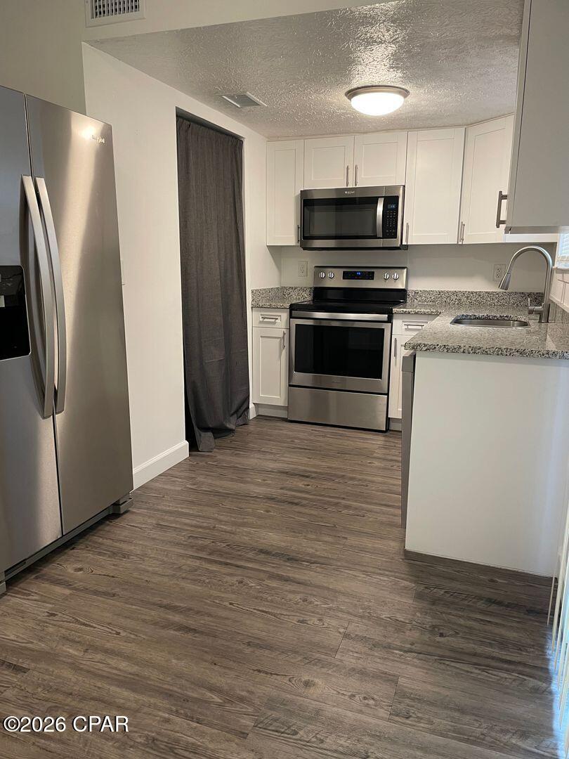 [No Recorded Subdiv] - Residential Lease