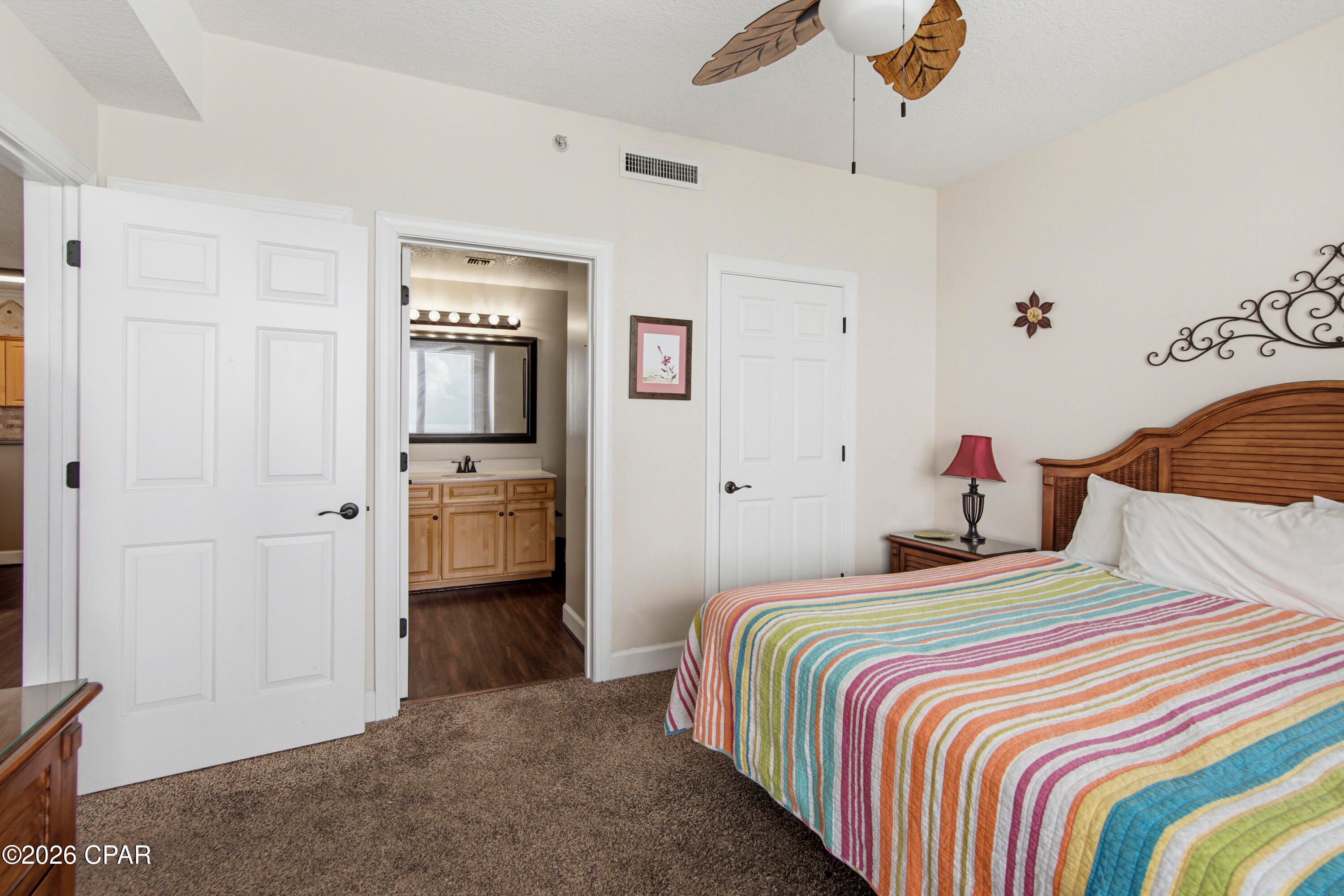 Twin Palms Resort - Residential