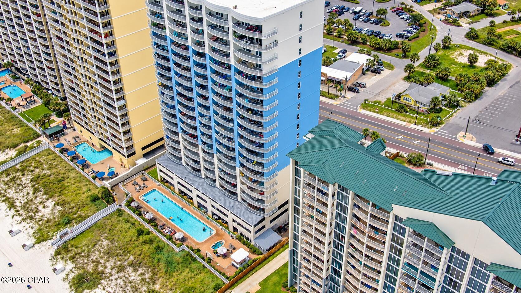 Twin Palms Resort - Residential