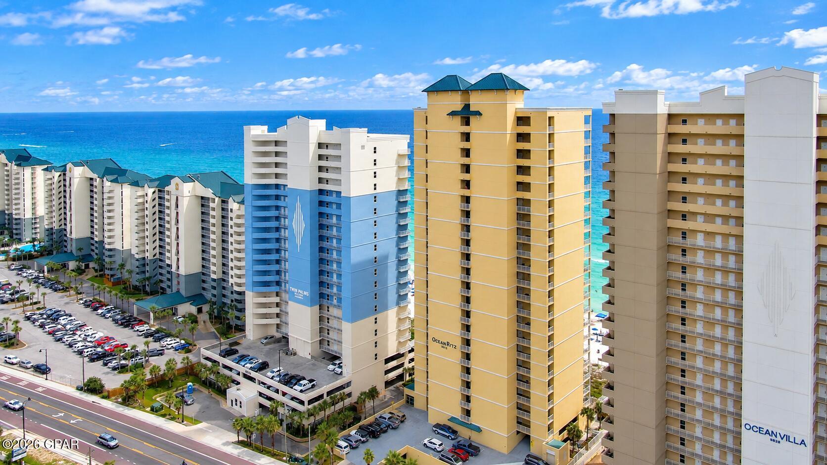 Twin Palms Resort - Residential