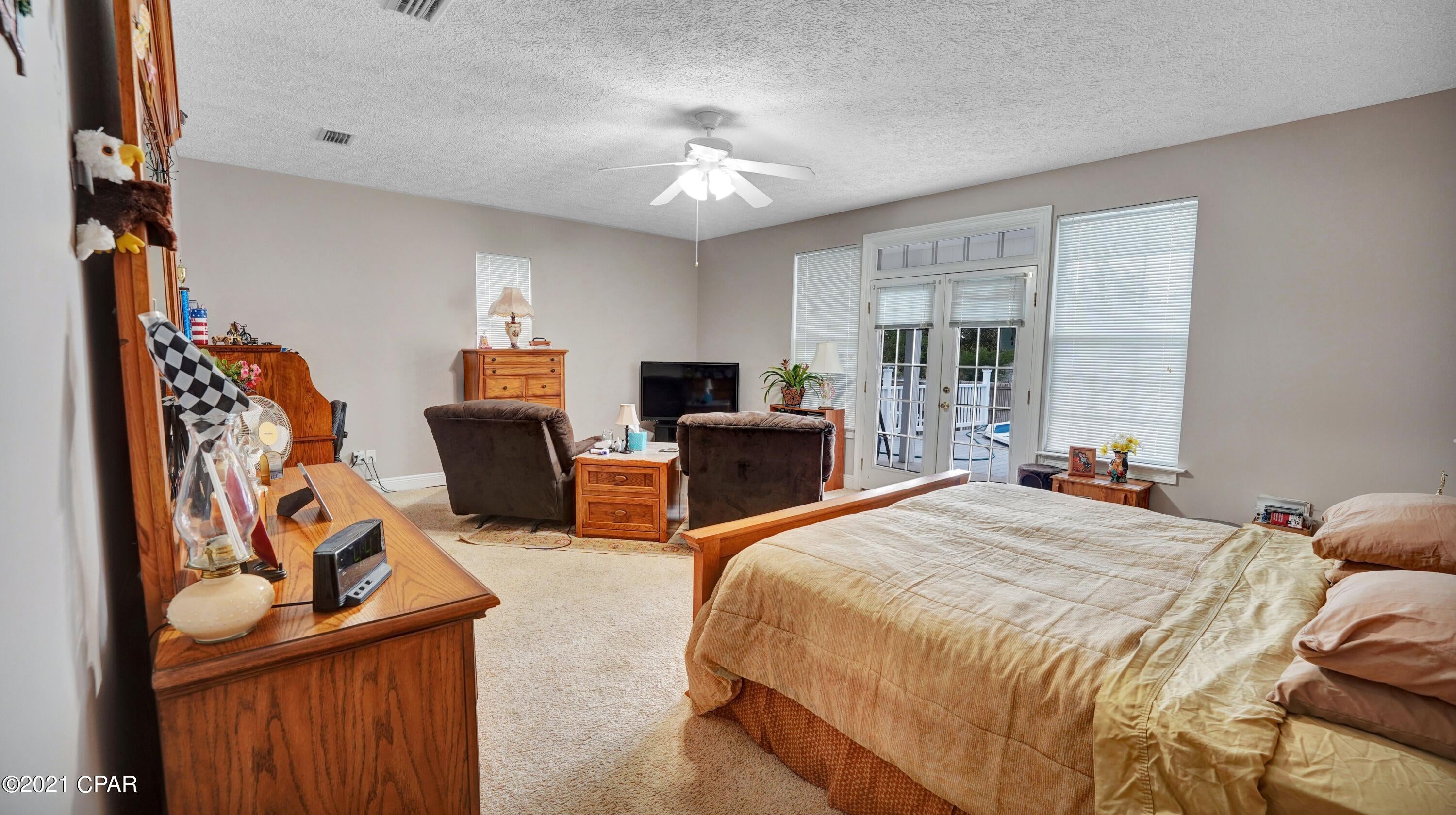 White Oaks - Residential