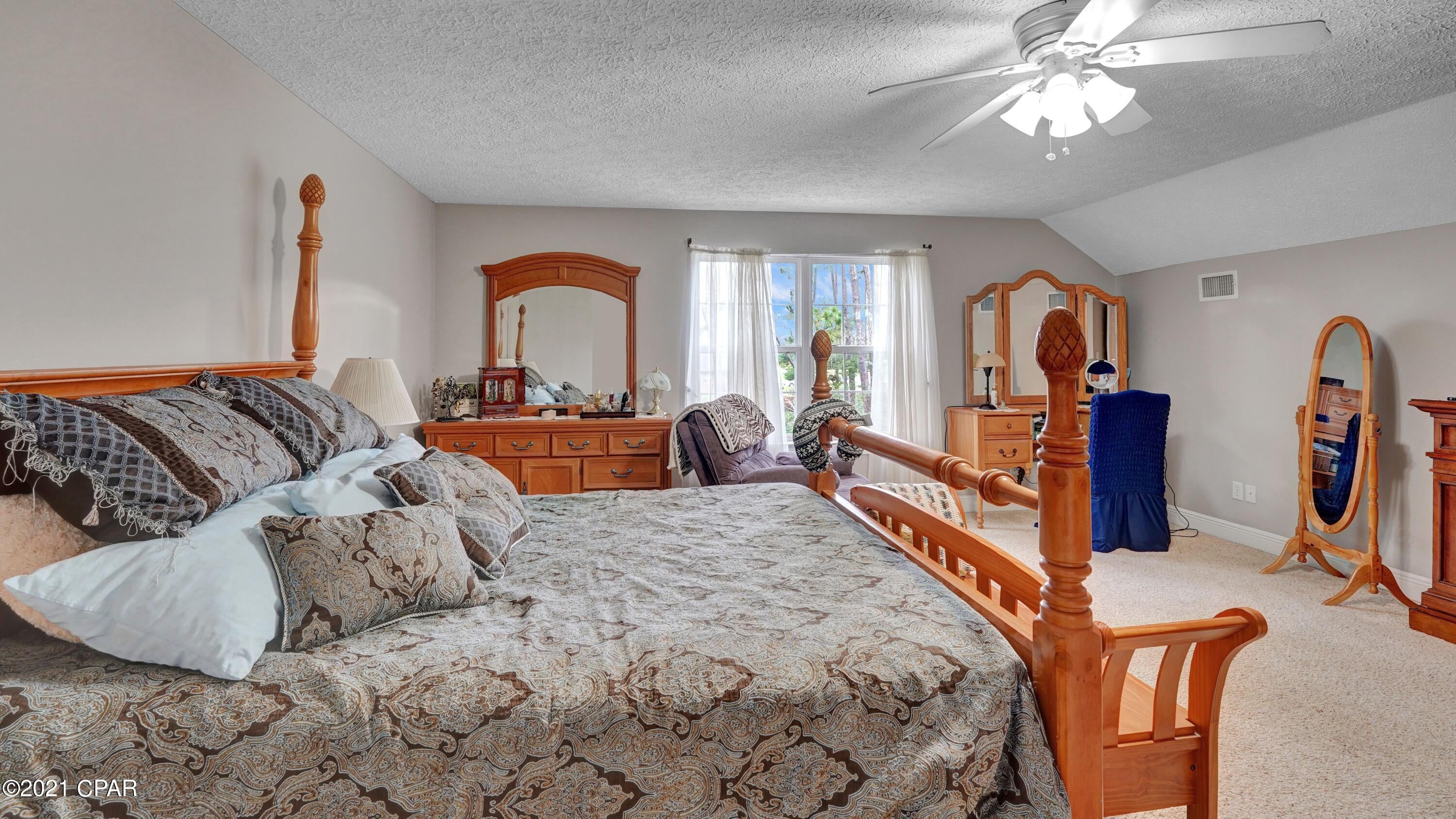 White Oaks - Residential