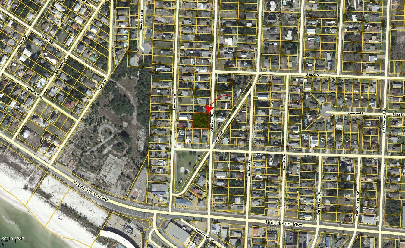 Double lot walking distance to the Gulf! Park nearby. Build two homes or keep it as one large parcel.