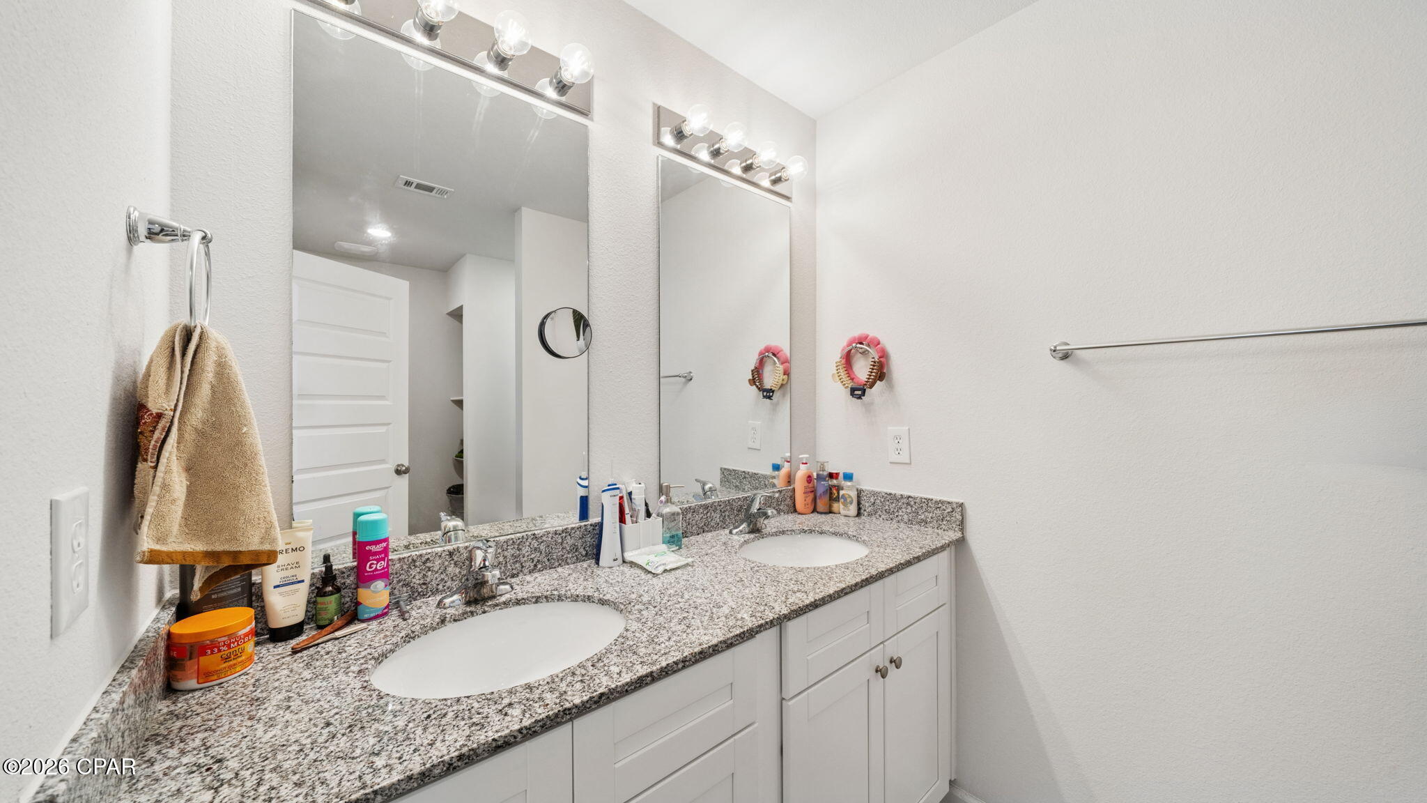 Jakes Landing - Residential Lease