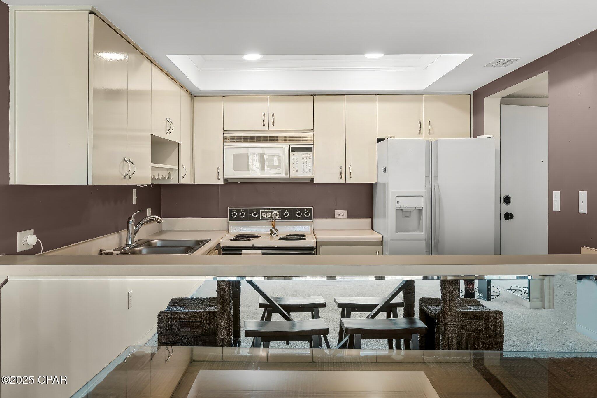 Lagoon Towers Phase I - Residential