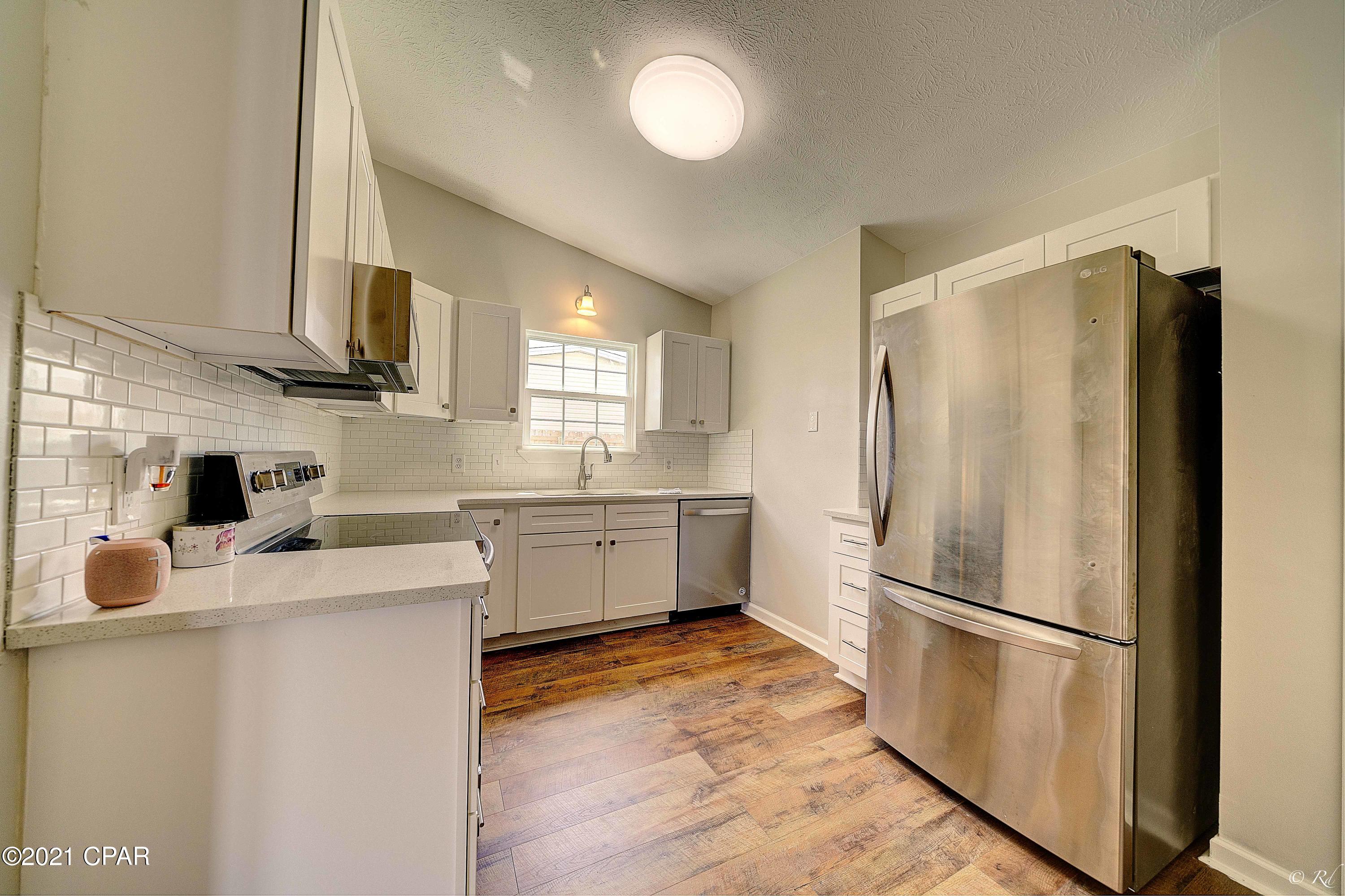 Sweetwater Village N Ph I - Residential